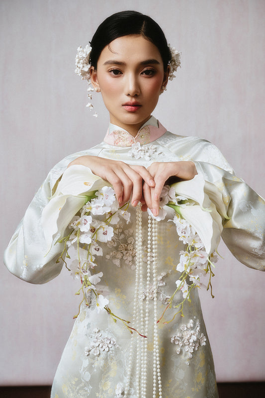 Man Chau Straight Applique Ao Dai