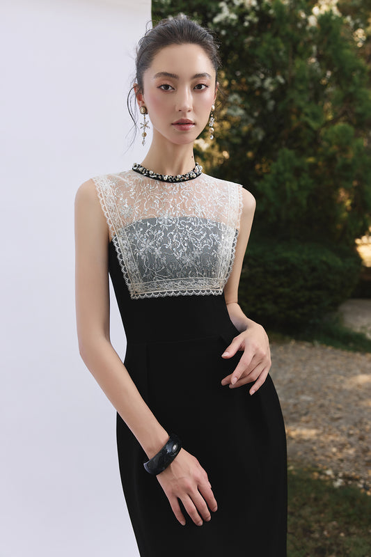 Noire Round Neck Maxi Dress