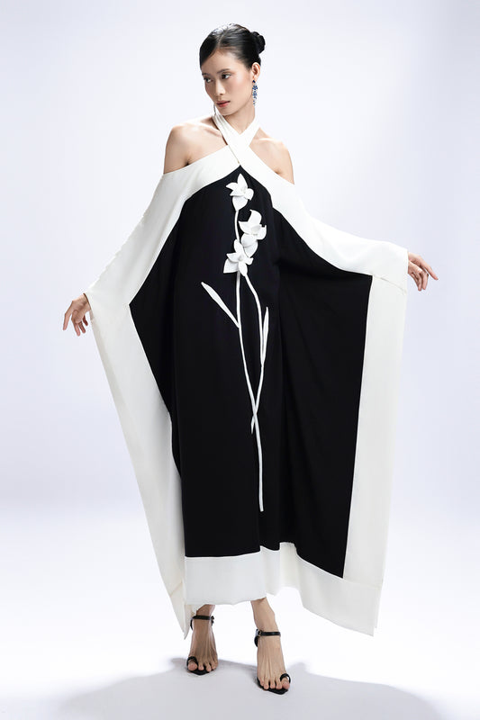 Ameliea Wide Sleeve Applique Maxi Dress - MEAN BLVD