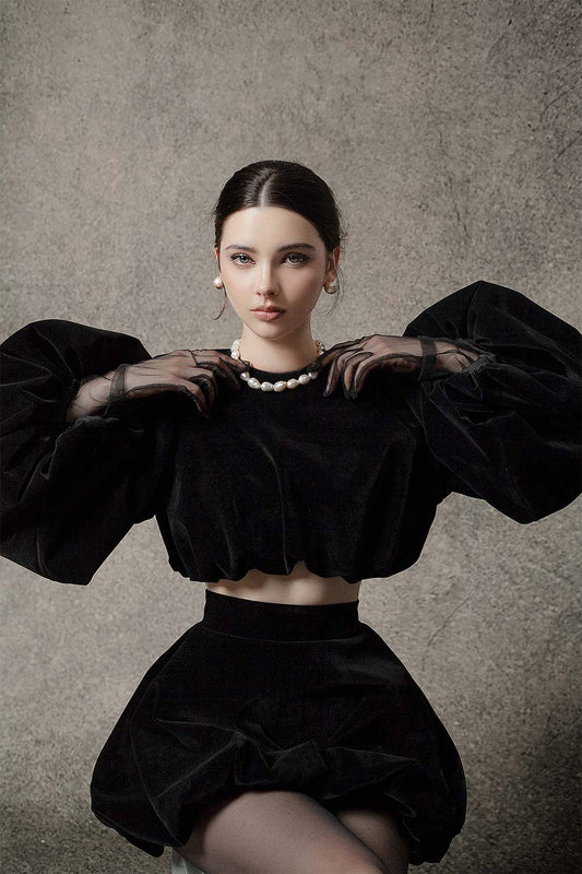 Elpis Cropped Bishop Sleeved Velvet Top