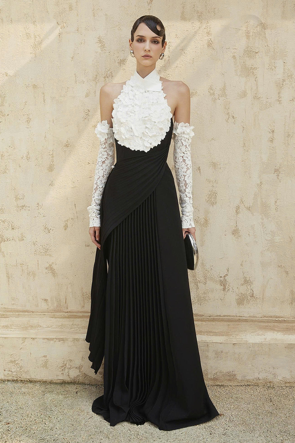 Hamilton Halter Neck Pleated Maxi Dress - White & Black / L Hamilton Halter Neck Pleated Maxi Dress - White & Black / L