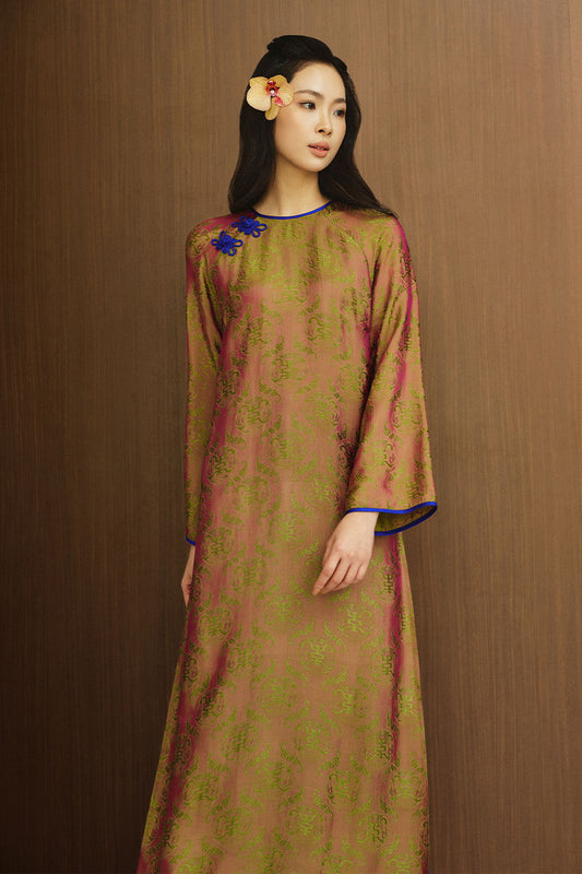 Mac Truc Trapezoid Wide Sleeved Silk Ankle Length Ao Dai