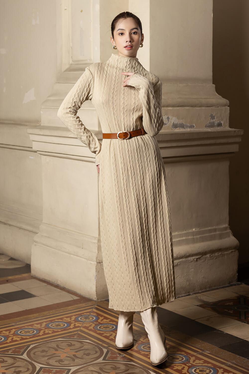 Women's Adeline Straight Long Sleeved Knit Maxi Dress XS/S/M/L Beige MEAN BLVD Women's Adeline Straight Long Sleeved Knit Maxi Dress XS/S/M/L Beige MEAN BLVD