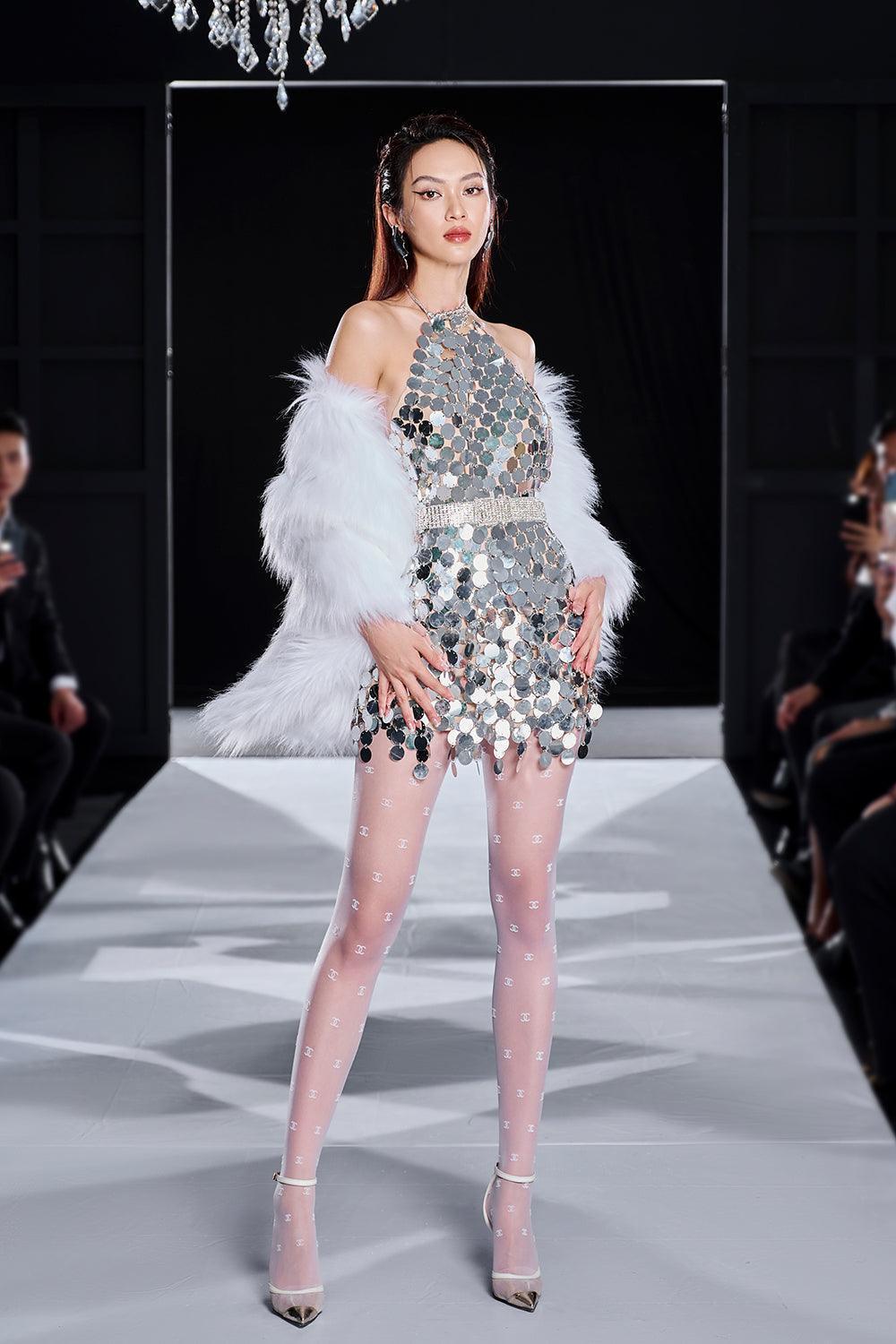 Women's Light Star Shift Sleeveless Sequin Mini Dress S/M/L Silver MEAN BLVD Women's Light Star Shift Sleeveless Sequin Mini Dress S/M/L Silver MEAN BLVD
