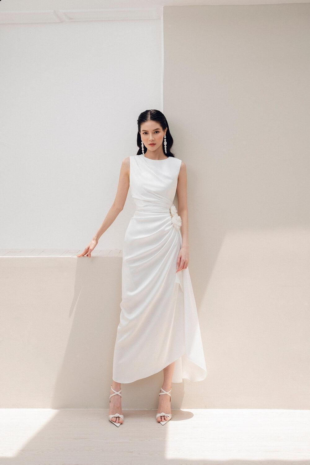 Kaytlyn Gathered Sleeveless Silk Satin Midi Dress | MEAN BLVD