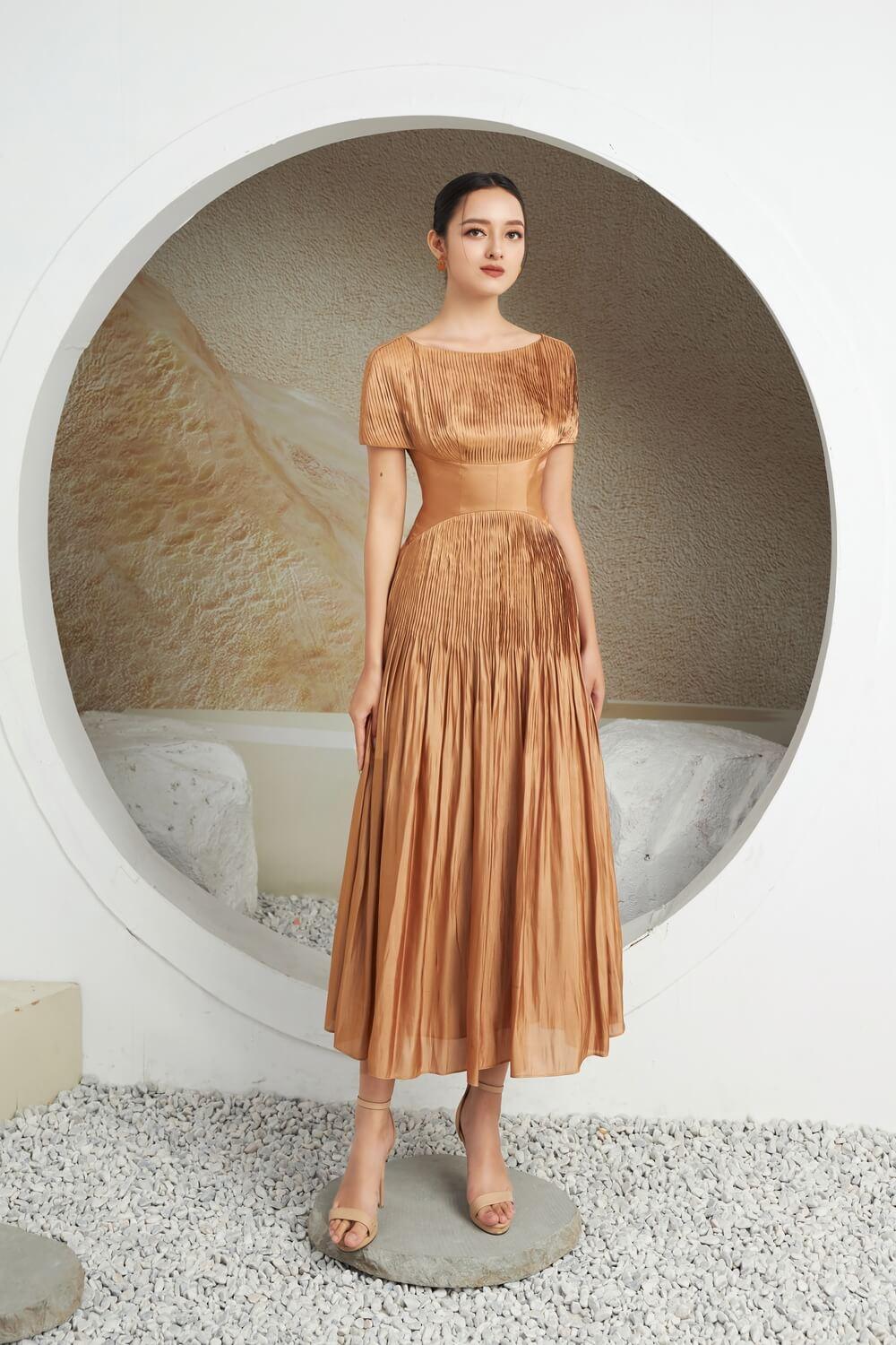Women's Pugh Gathered Boat Neck Silk Midi Dress XS/S/M/L/XL Brown MEAN BLVD M / Brown