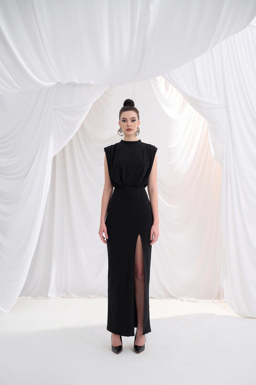 Quinna Blouson Sleeveless Cotton Maxi Dress - L / Black Quinna Blouson Sleeveless Cotton Maxi Dress - L / Black