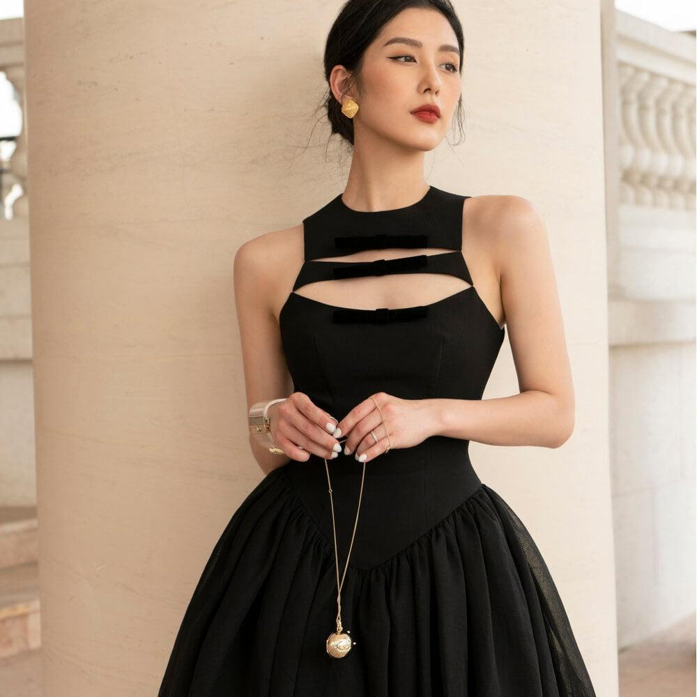 CUTOUT IS THE NEXT TREND TO FALL IN LOVE WITH MEAN BLVD