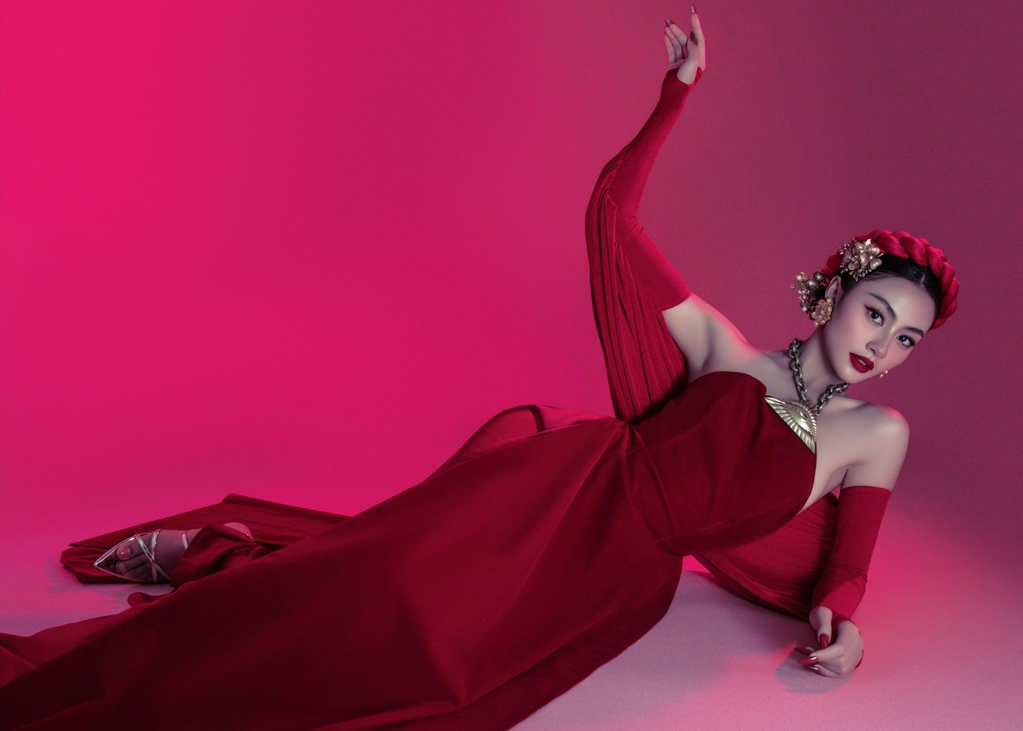 Embracing Tradition with Timeless Elegance: Women's Ao Dai Collection ...