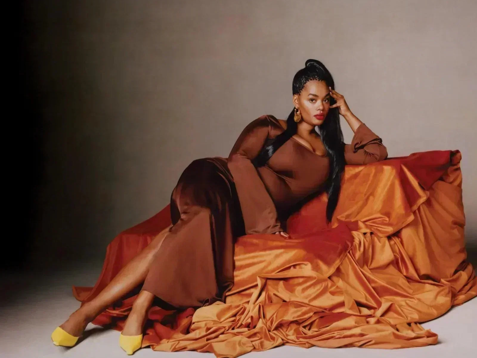 Plus-Size Models Revolutionizing the Fashion Industry: Shaping a New Era of Inclusivity and Diversity - MEAN BLVD