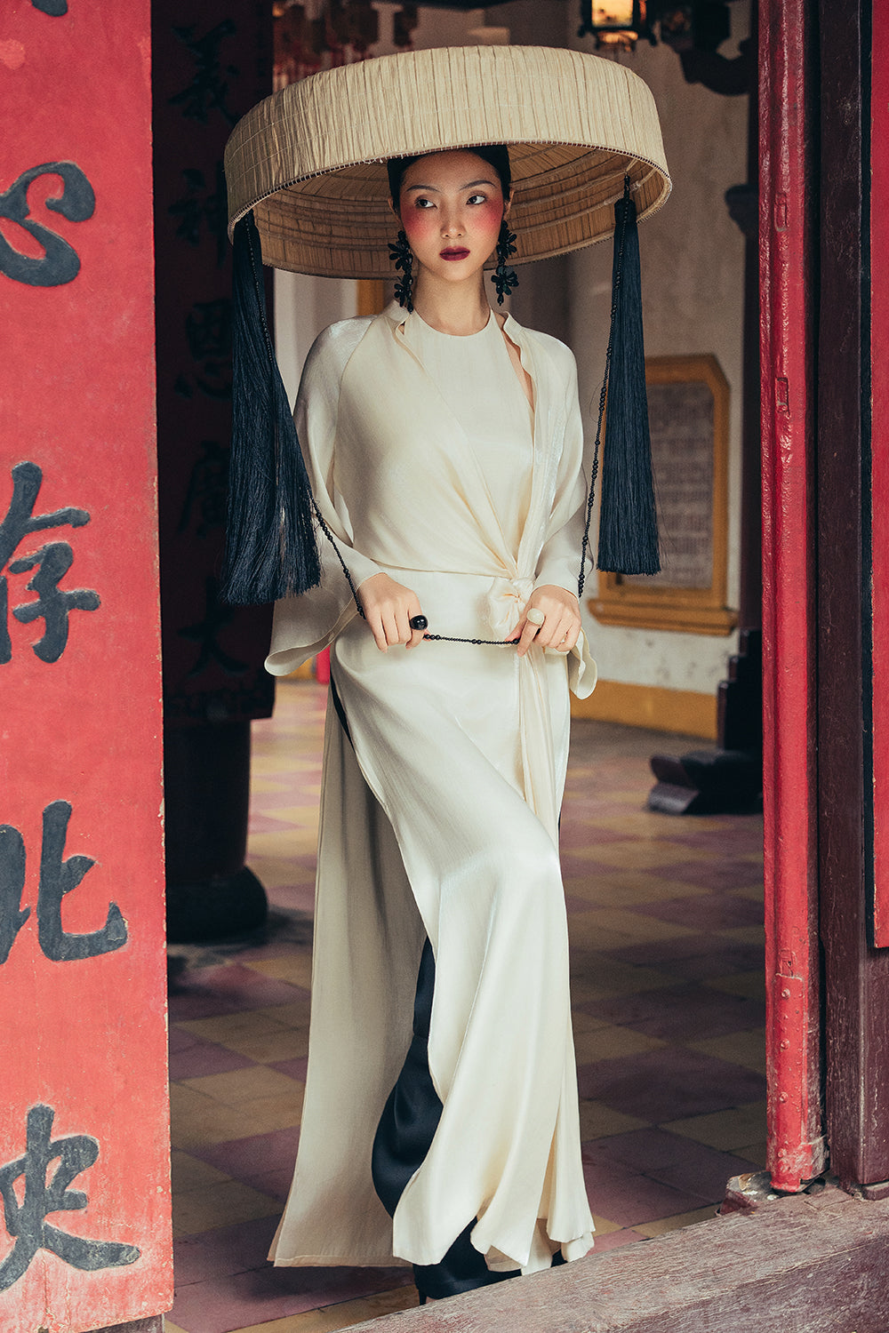 Dien Ket Round Neck Synthetic Silk Ao Dai