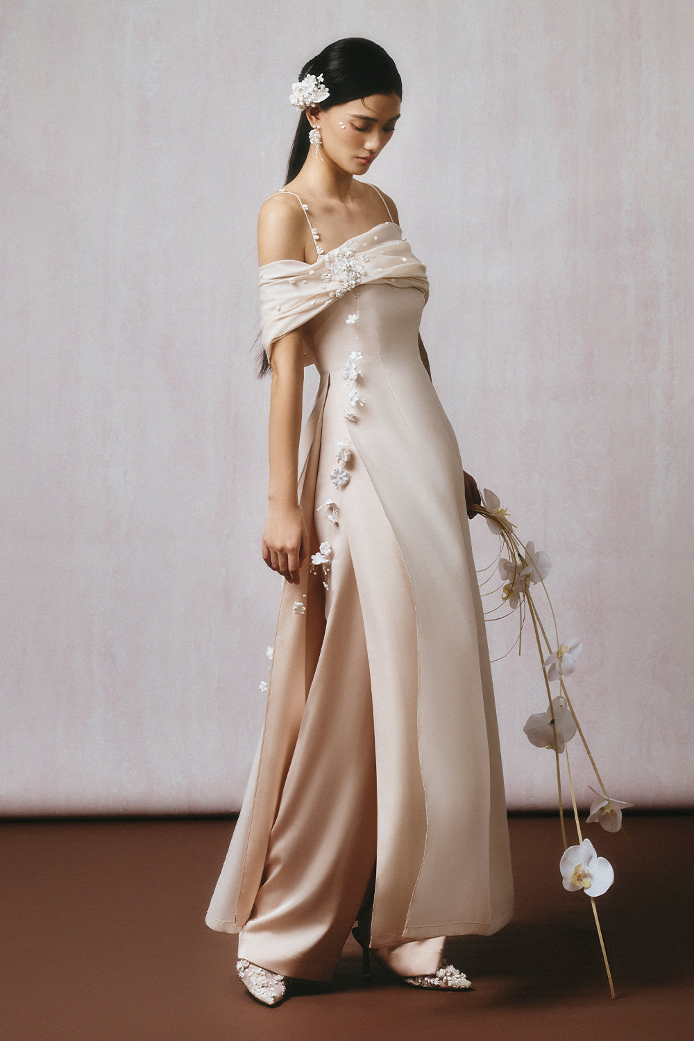 Van Tinh Straight Silk Pants