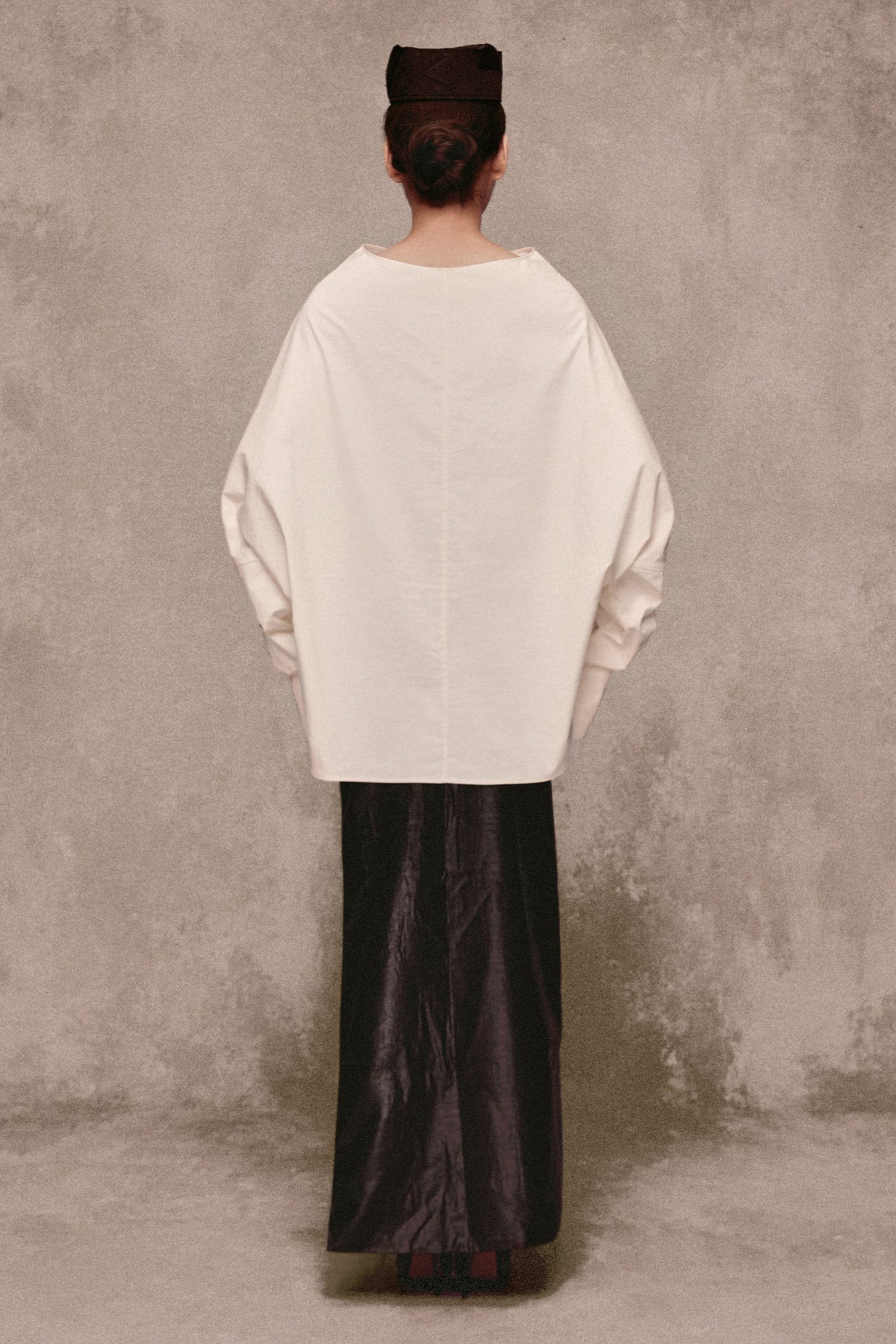 Thuy Dai Boat Neck Shirt