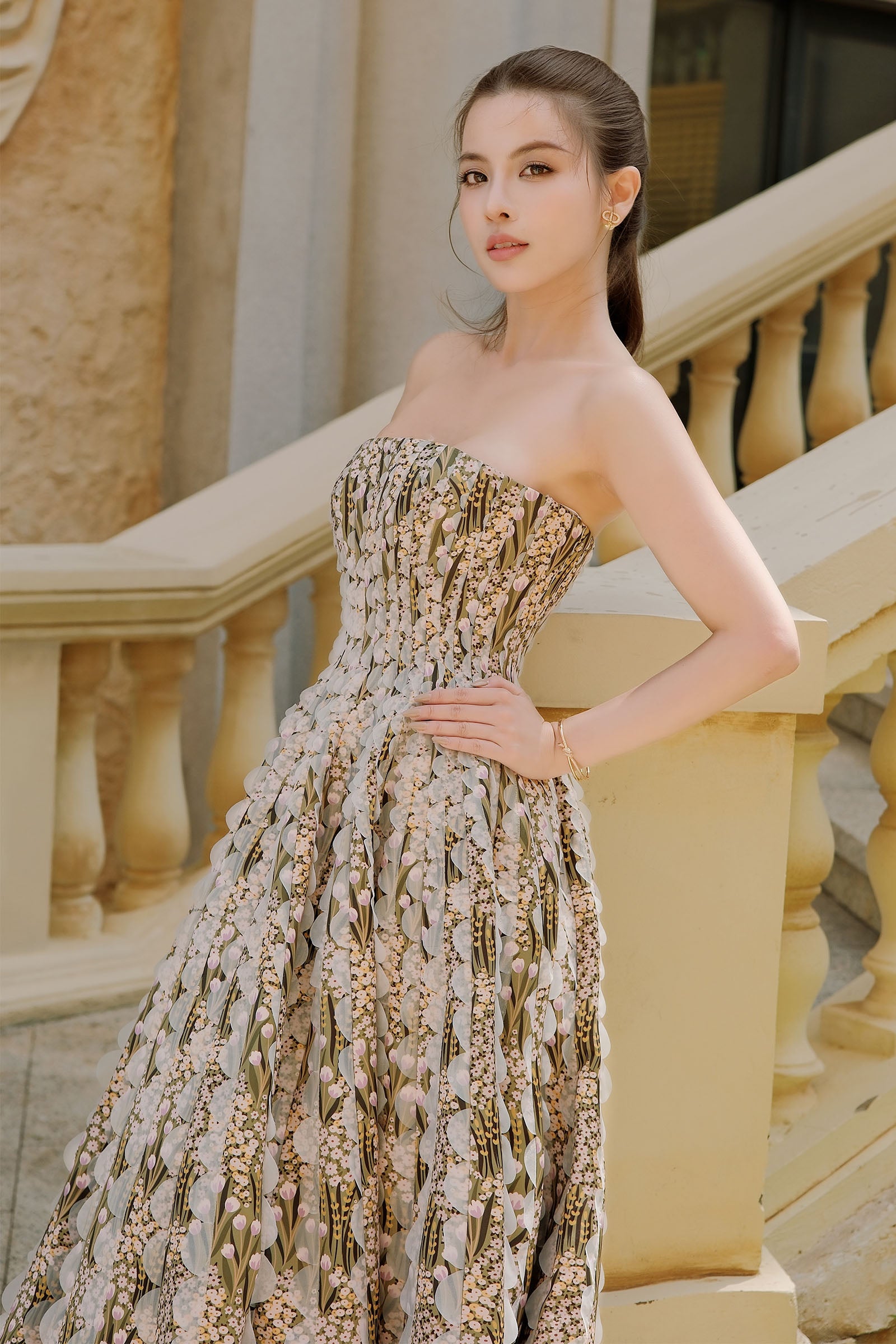 Viremoss Applique Maxi Dress