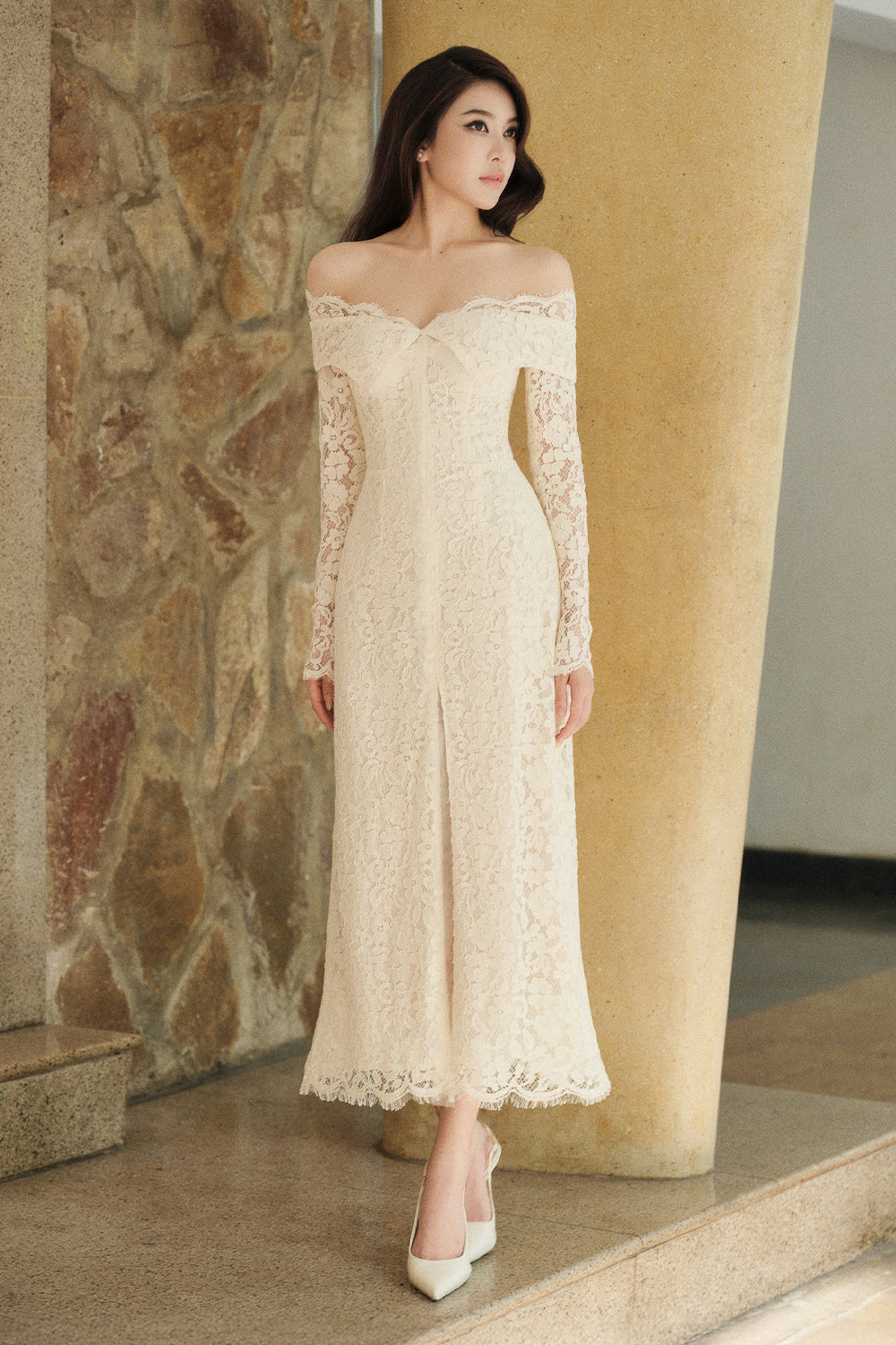 Jolie Off-Shoulder Midi Dress Cream White / L