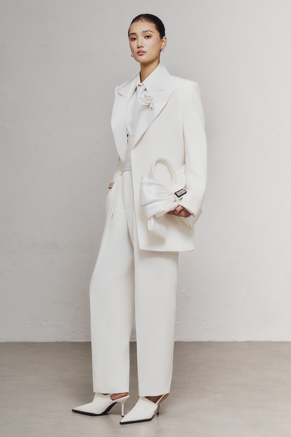 Agon Pleated Pants