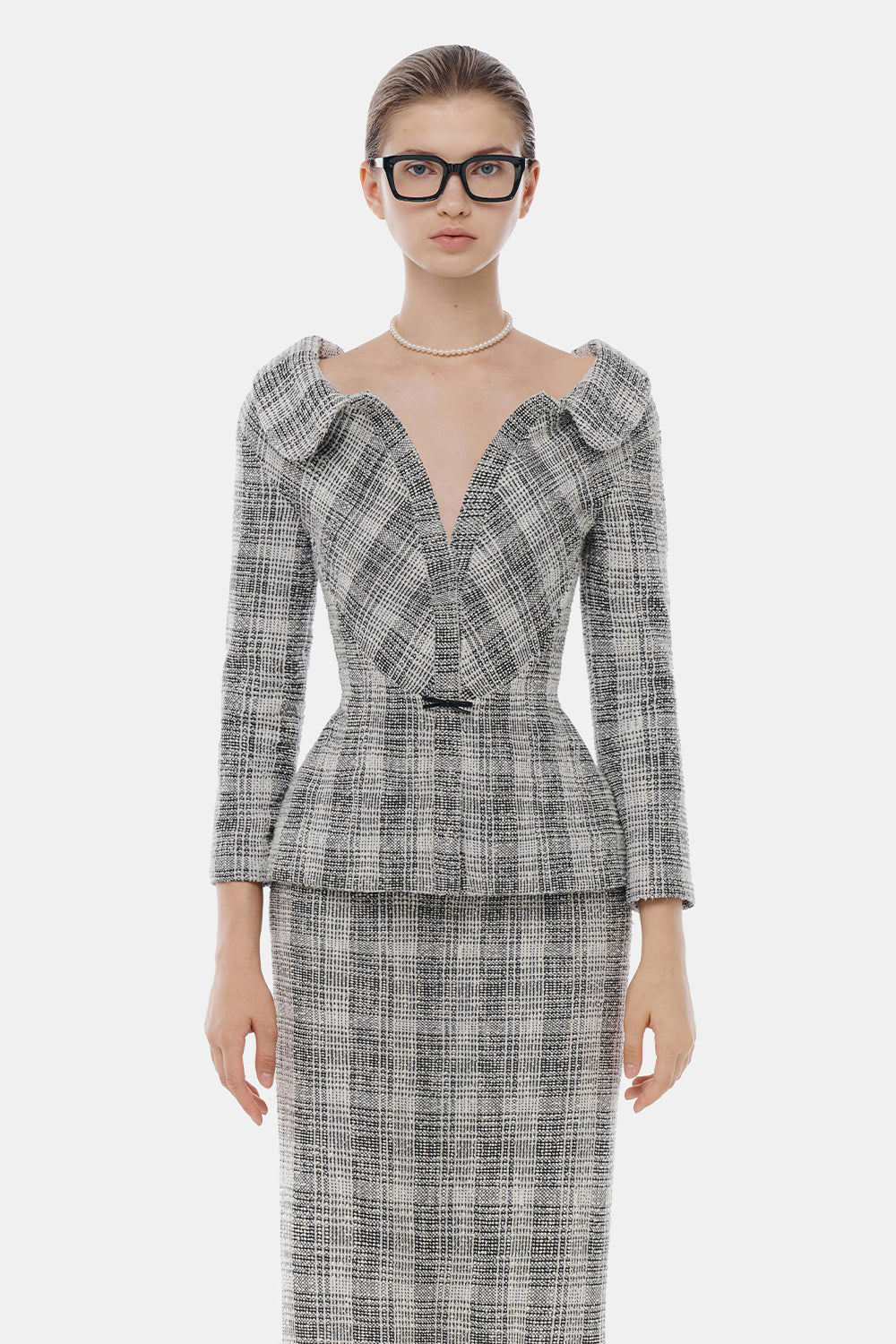 Mathilde V-Neck Ribbon Blazer