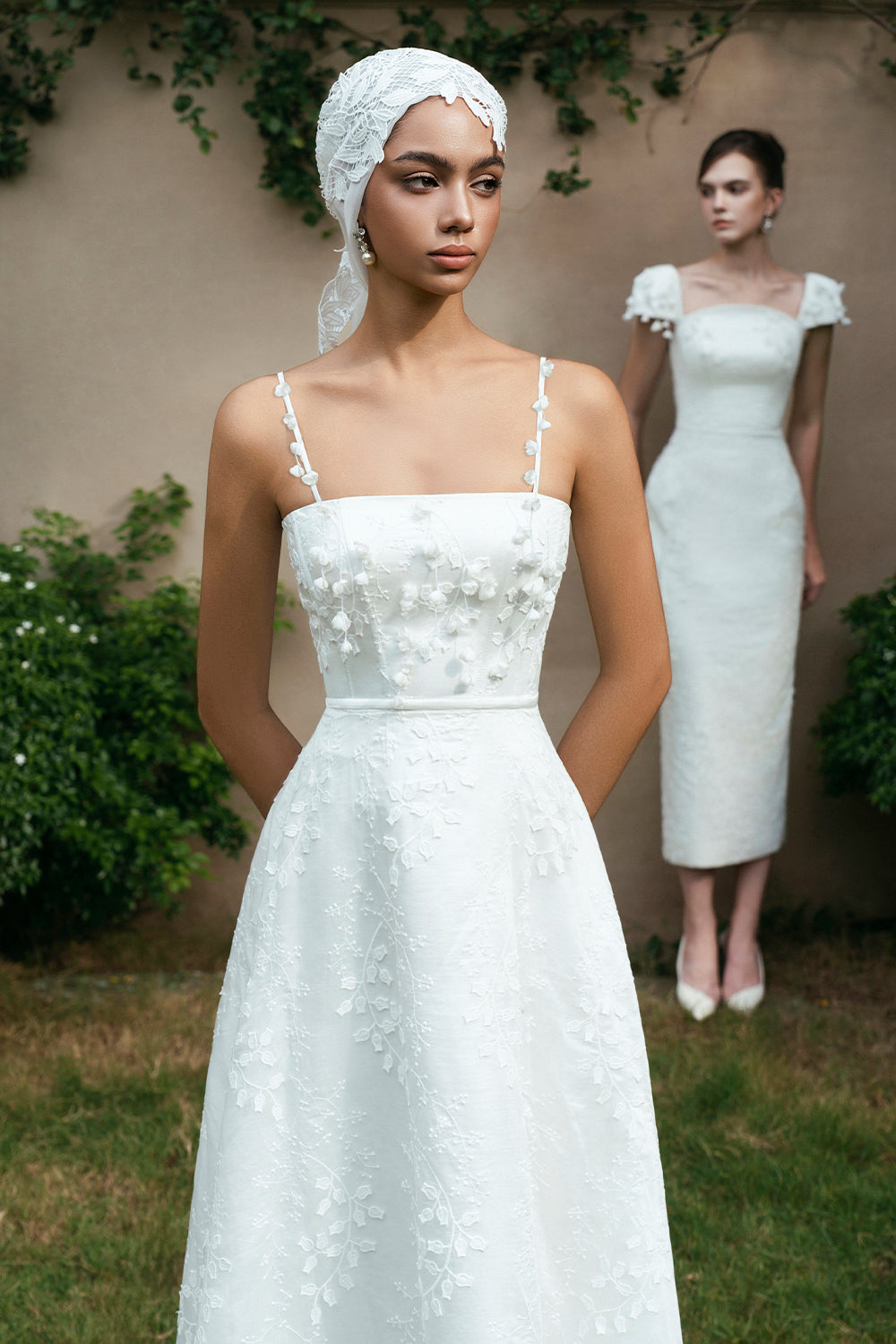 white applique midi dress Titania White A-Line Midi Dress White / M