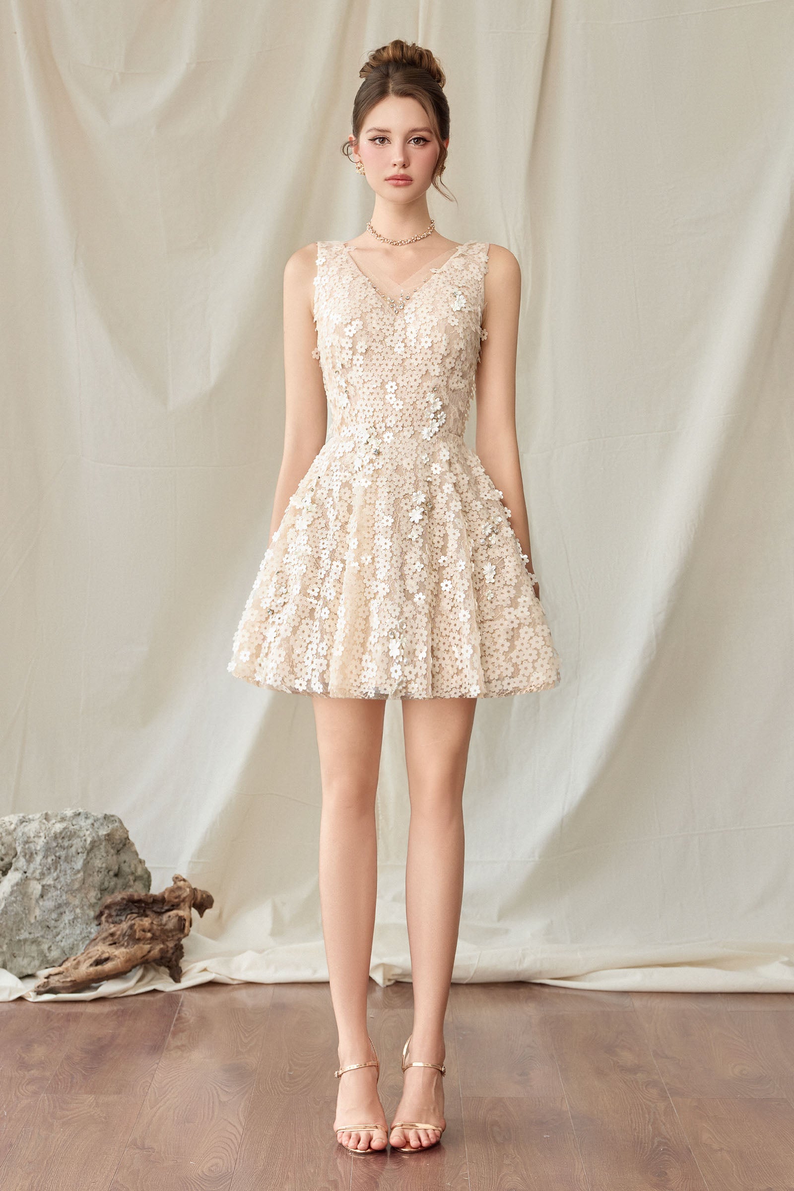 Aven Sequin Mini Dress Ivory Cream / L