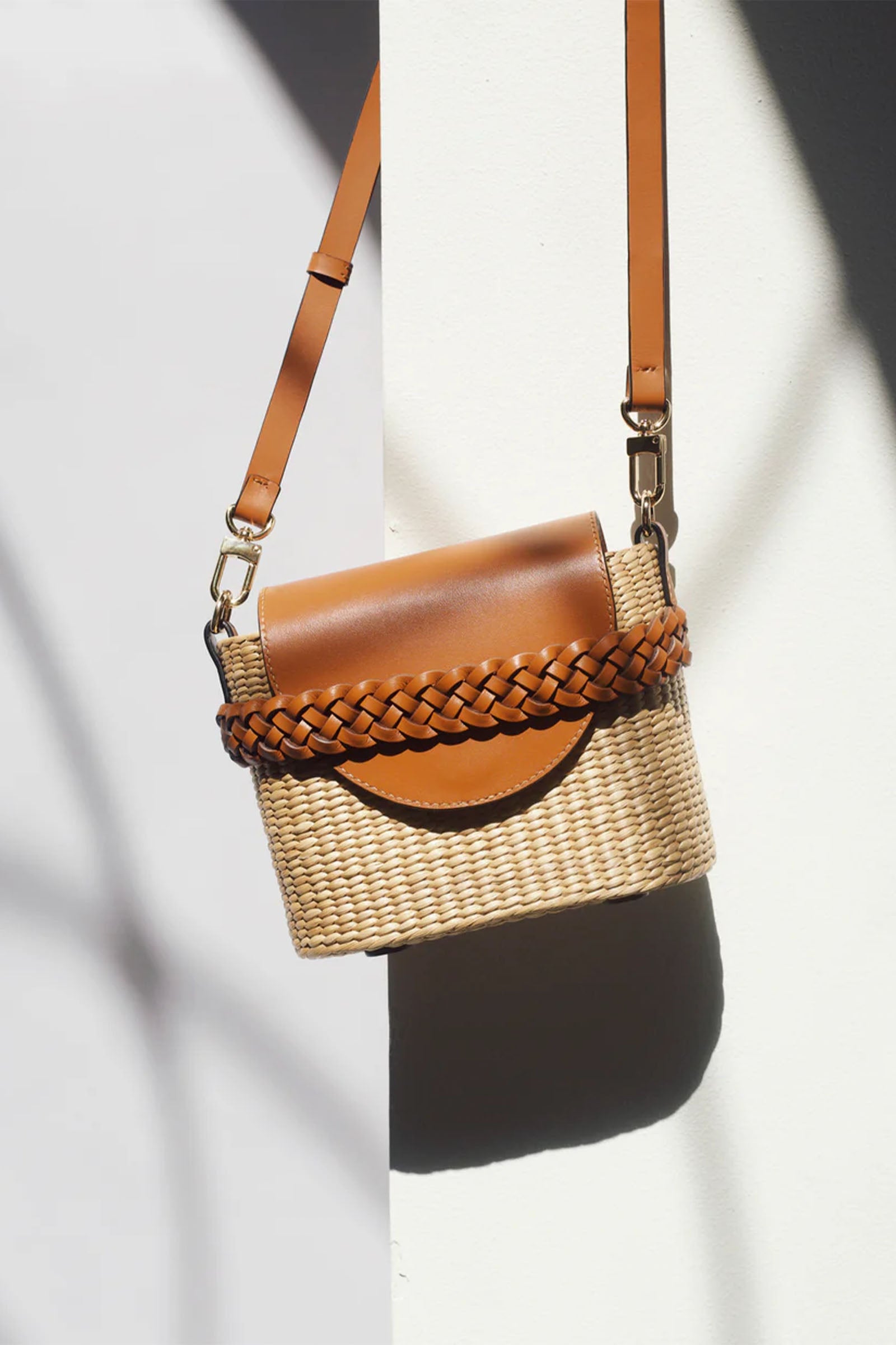 To Water Hyacinth Fiber Bag