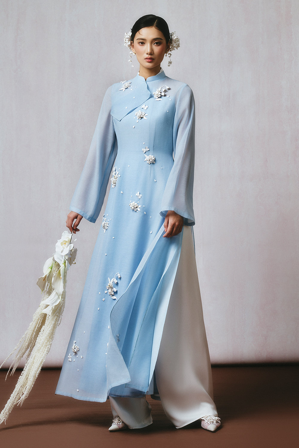 Tinh Lam Wide Sleeve Applique Ao Dai