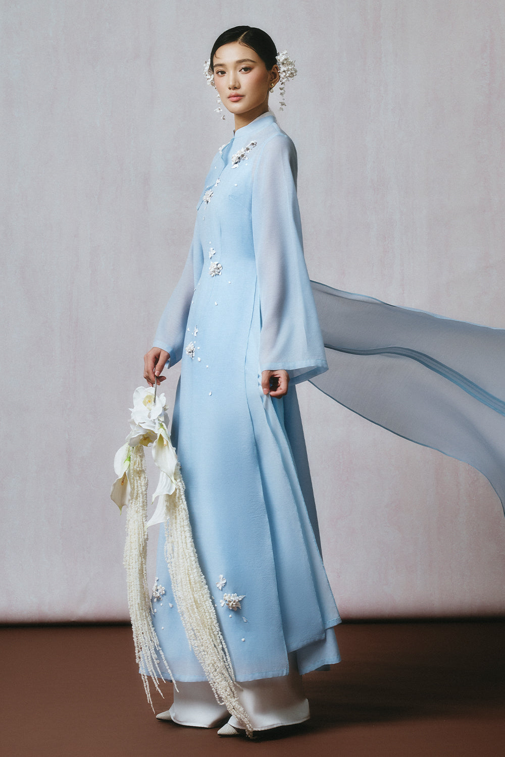 Tinh Lam Wide Sleeve Applique Ao Dai