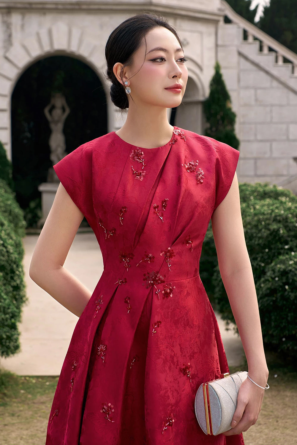 Élan Round Neck Midi Dress