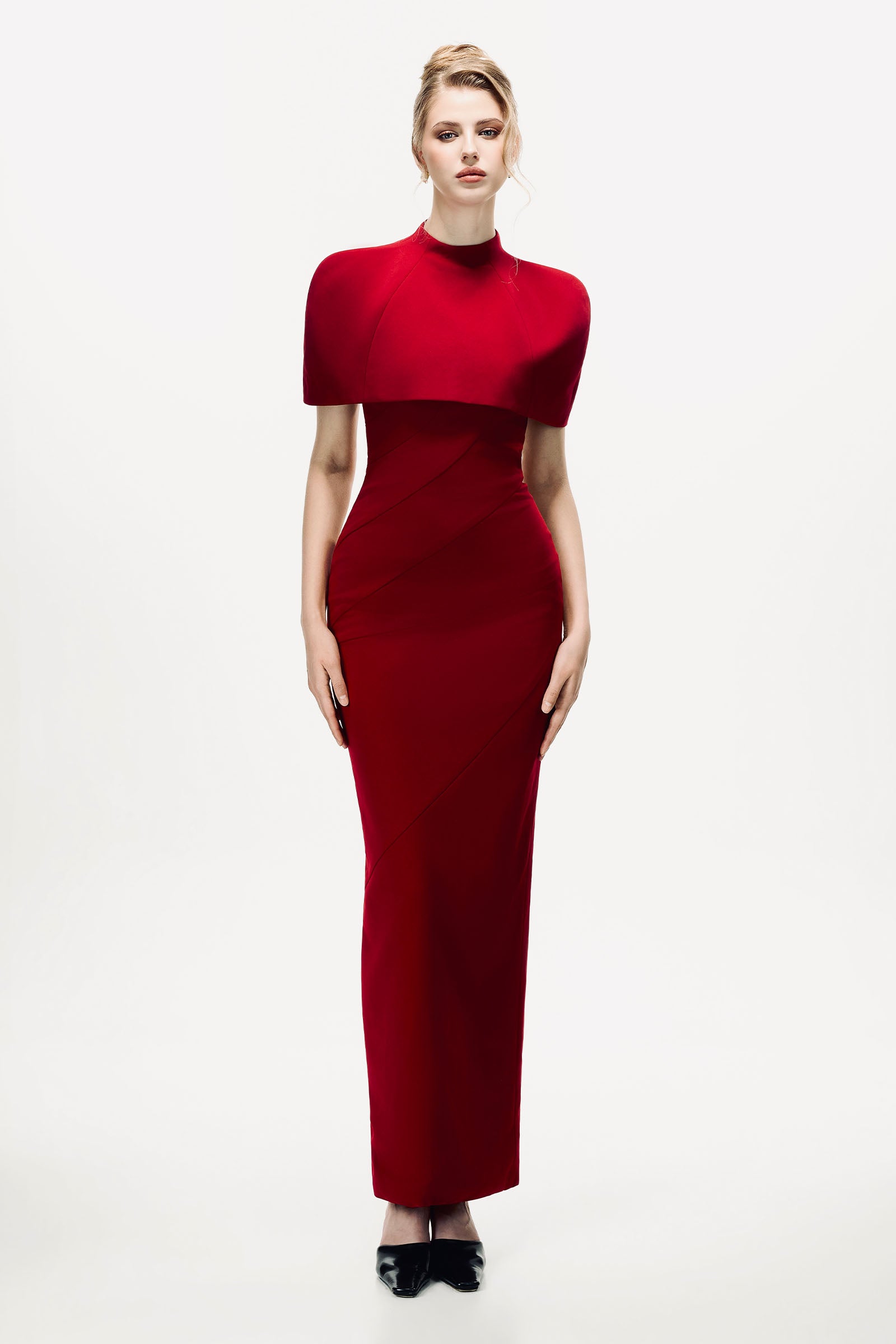 Seriora Dress with Cape