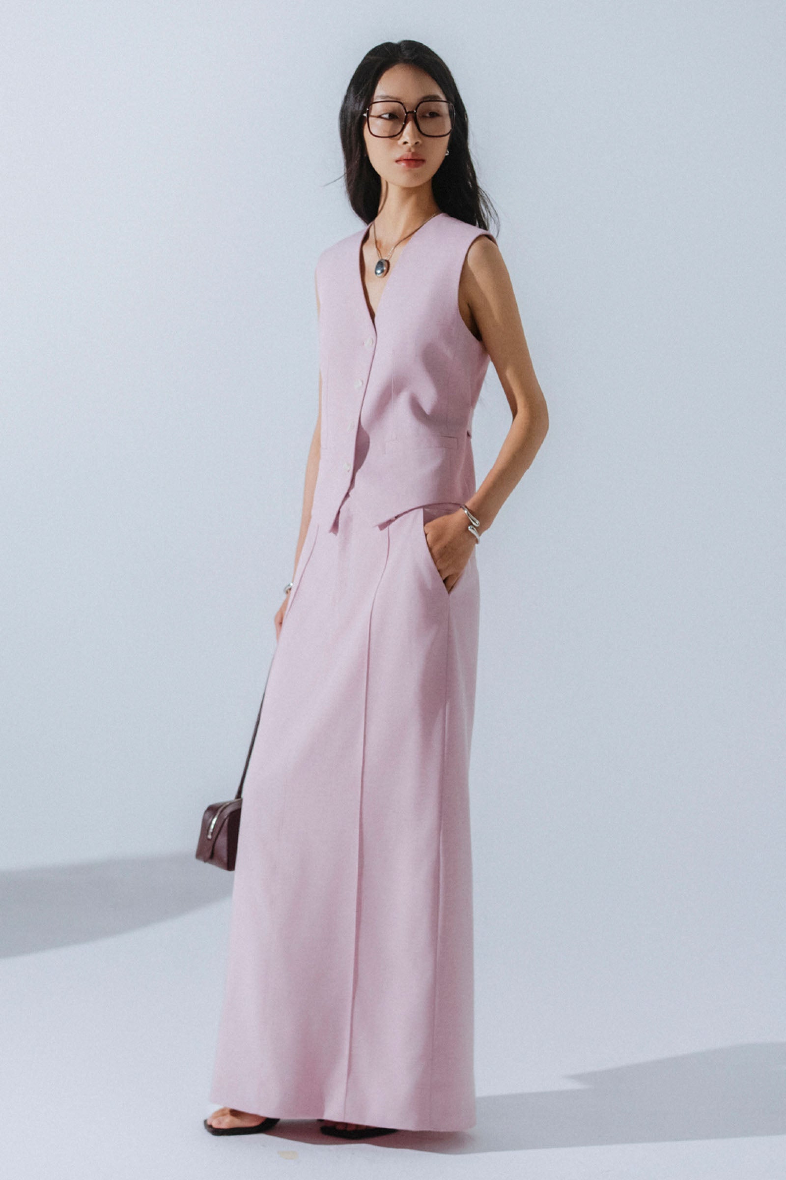 Noema V-Neck Vest