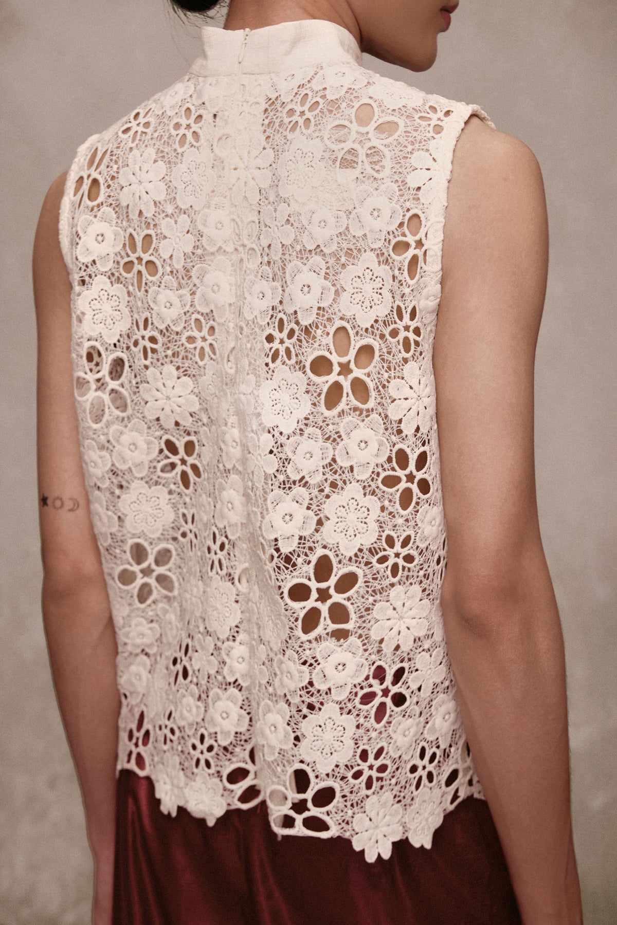 Ben Nghe Mandarin Top
