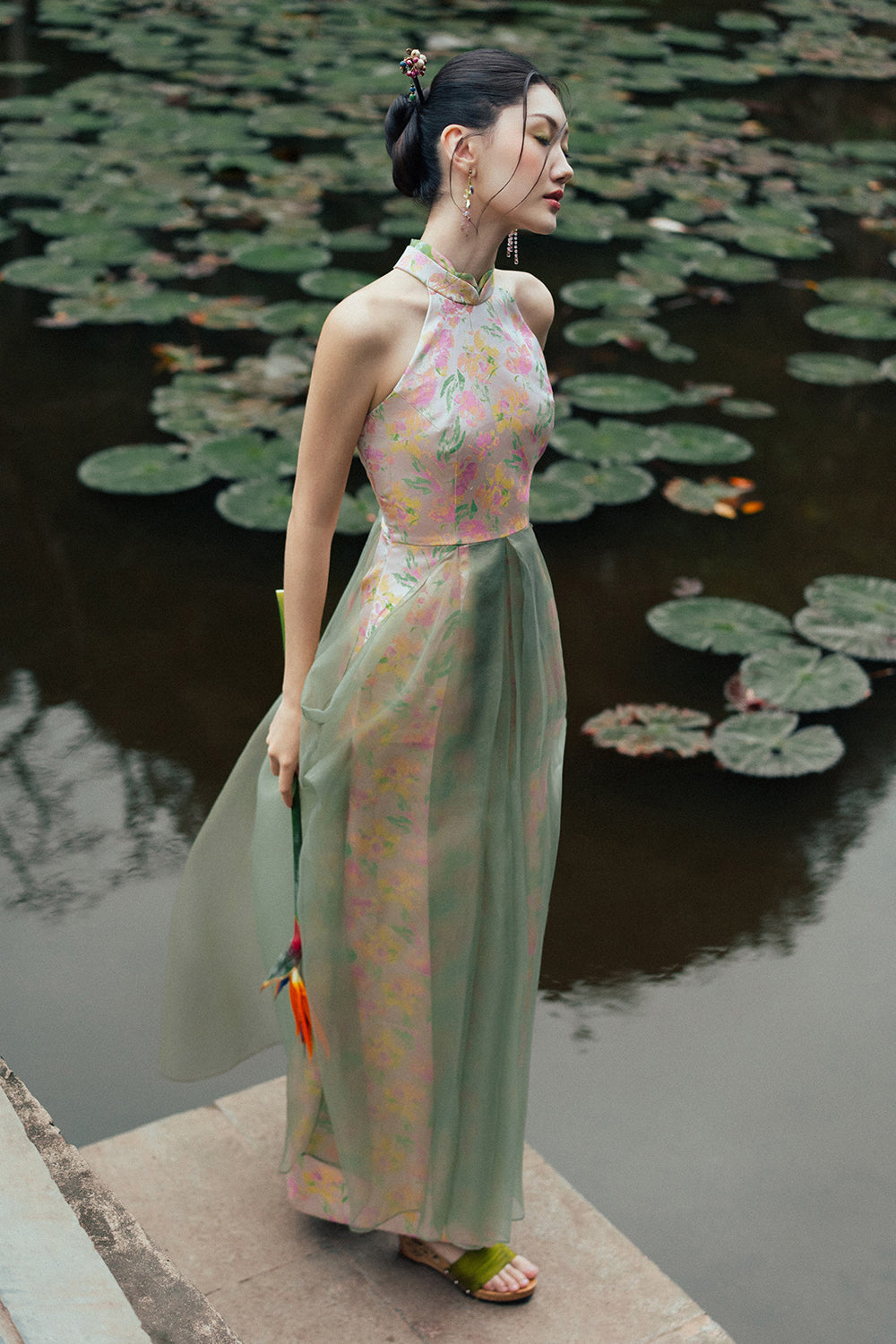 Hoa Uyen Halter Maxi Dress