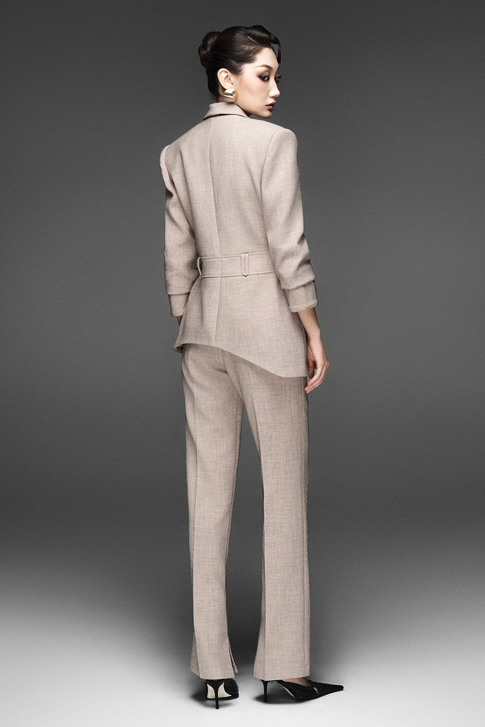 Beatrice V-Neck Blazer