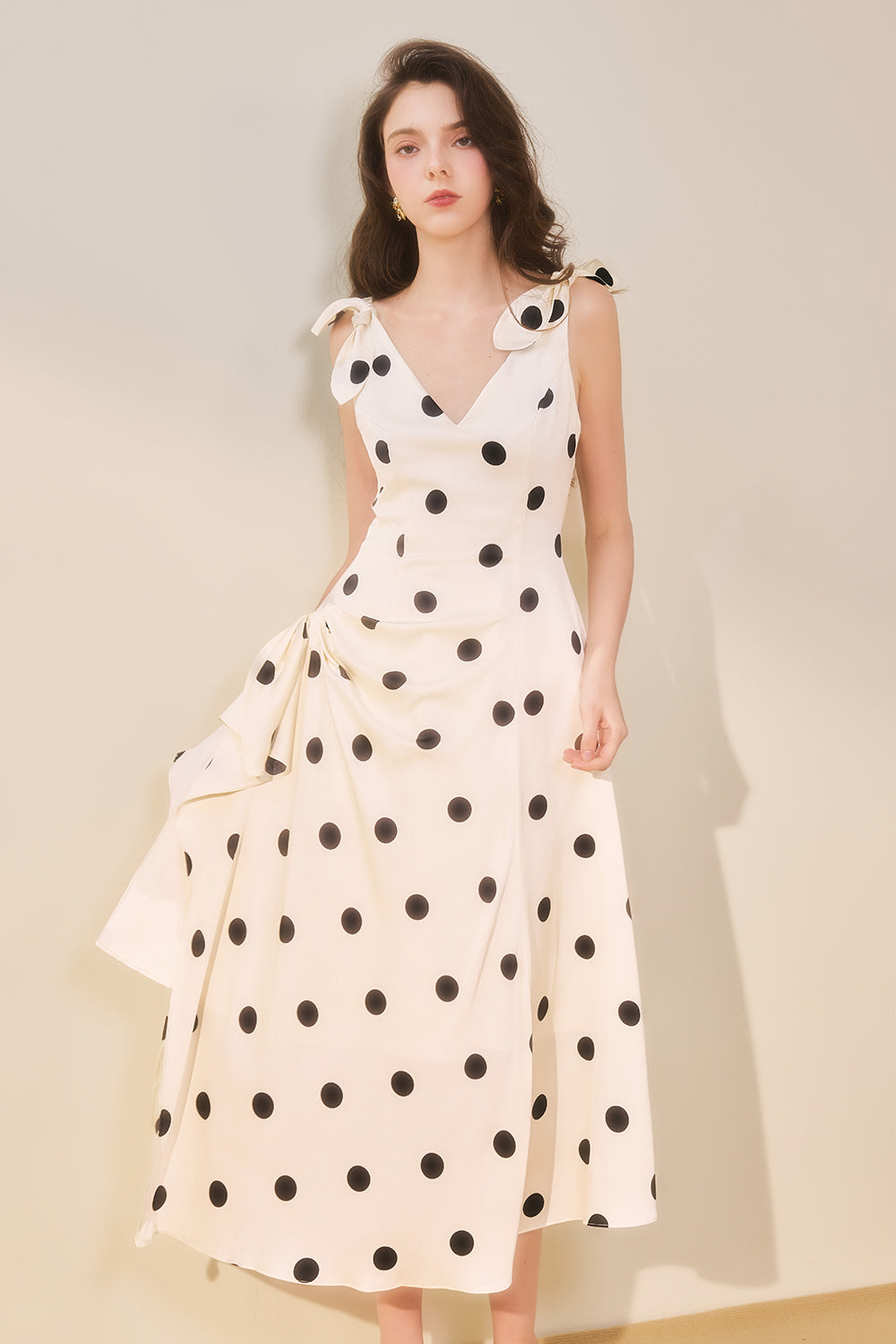 Miel V-Neck Midi Dress