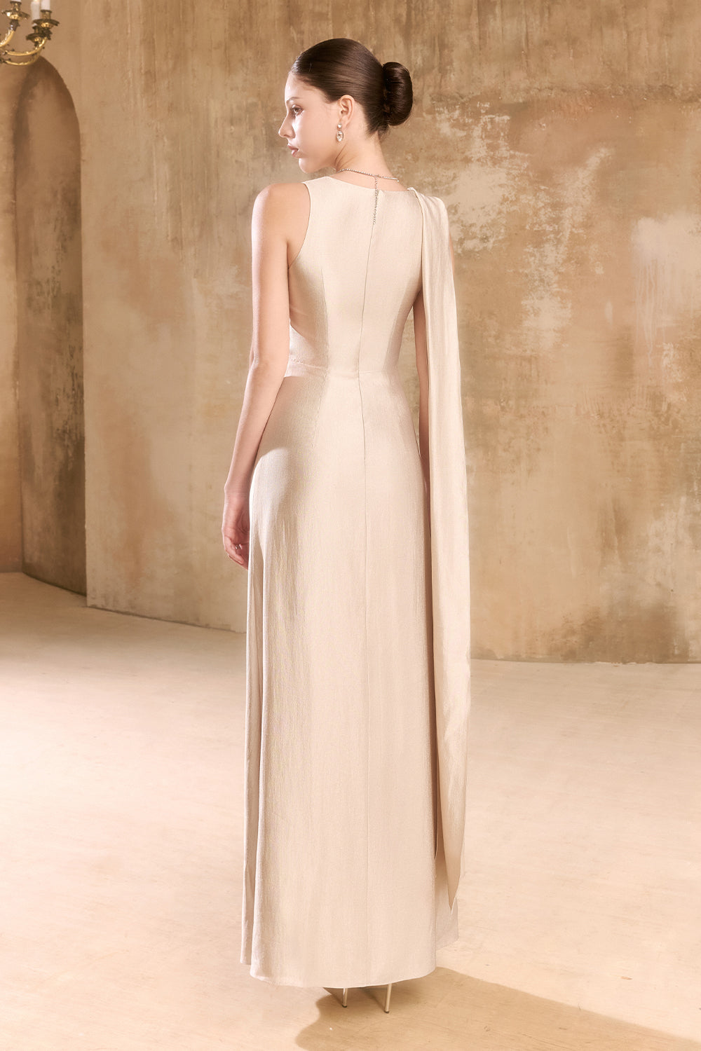 Arisa V-Neck Maxi Dress