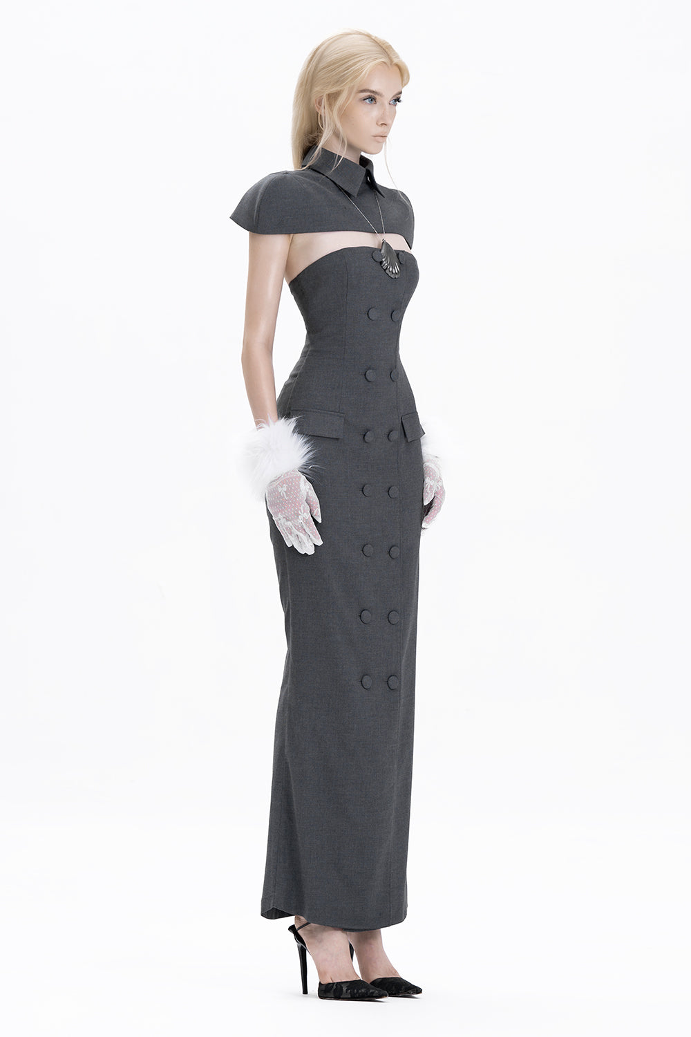 Vienne Collared Button Set