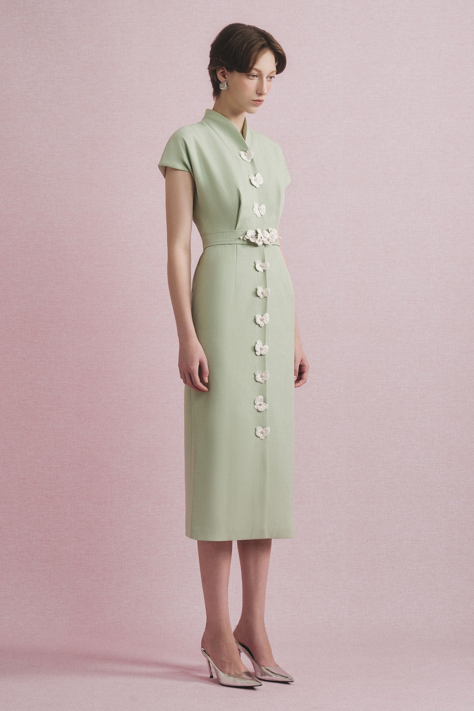 Lealin Mandarin Midi Dress