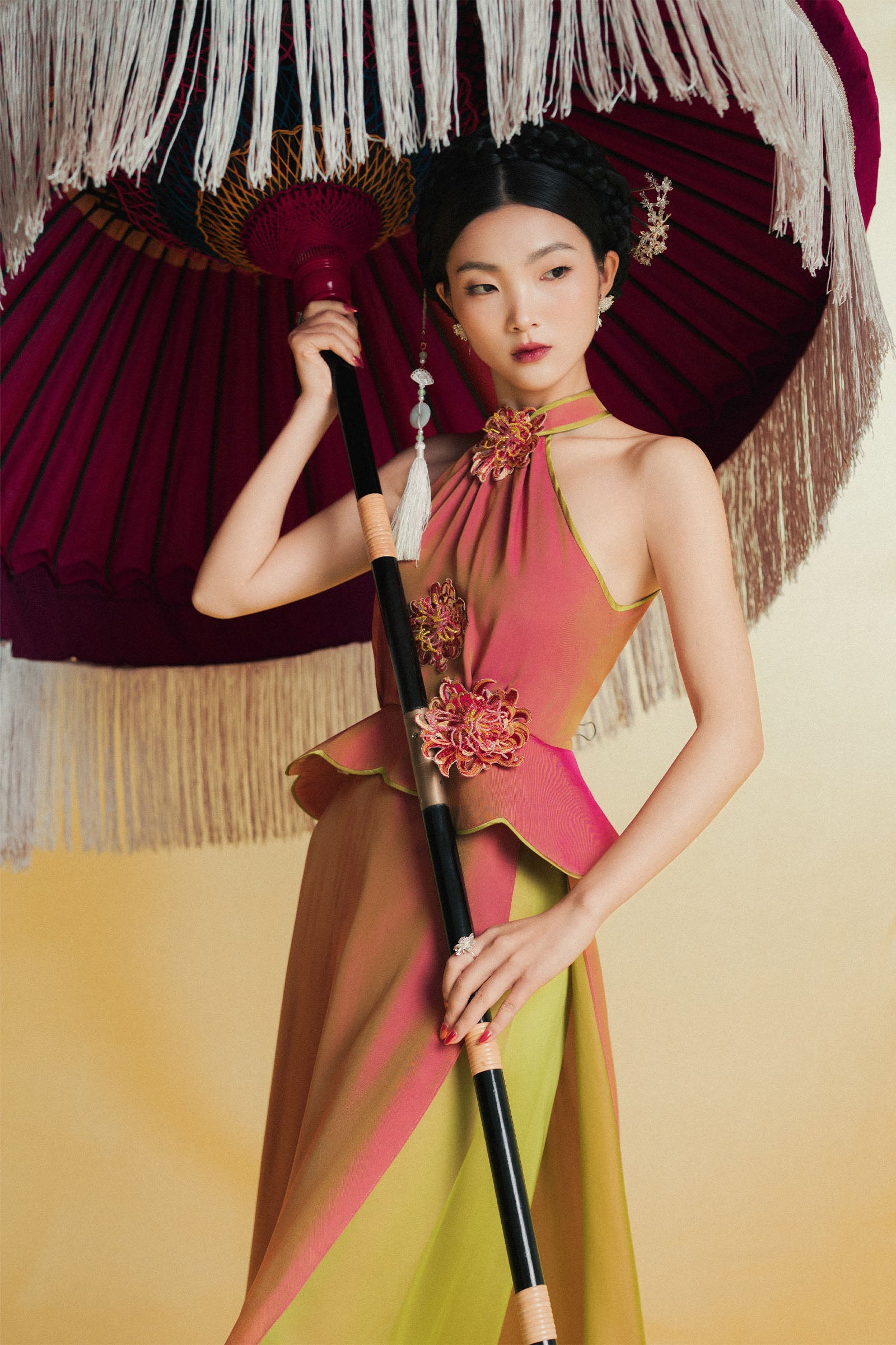 Cuc Khue Applique Ao Dai Set