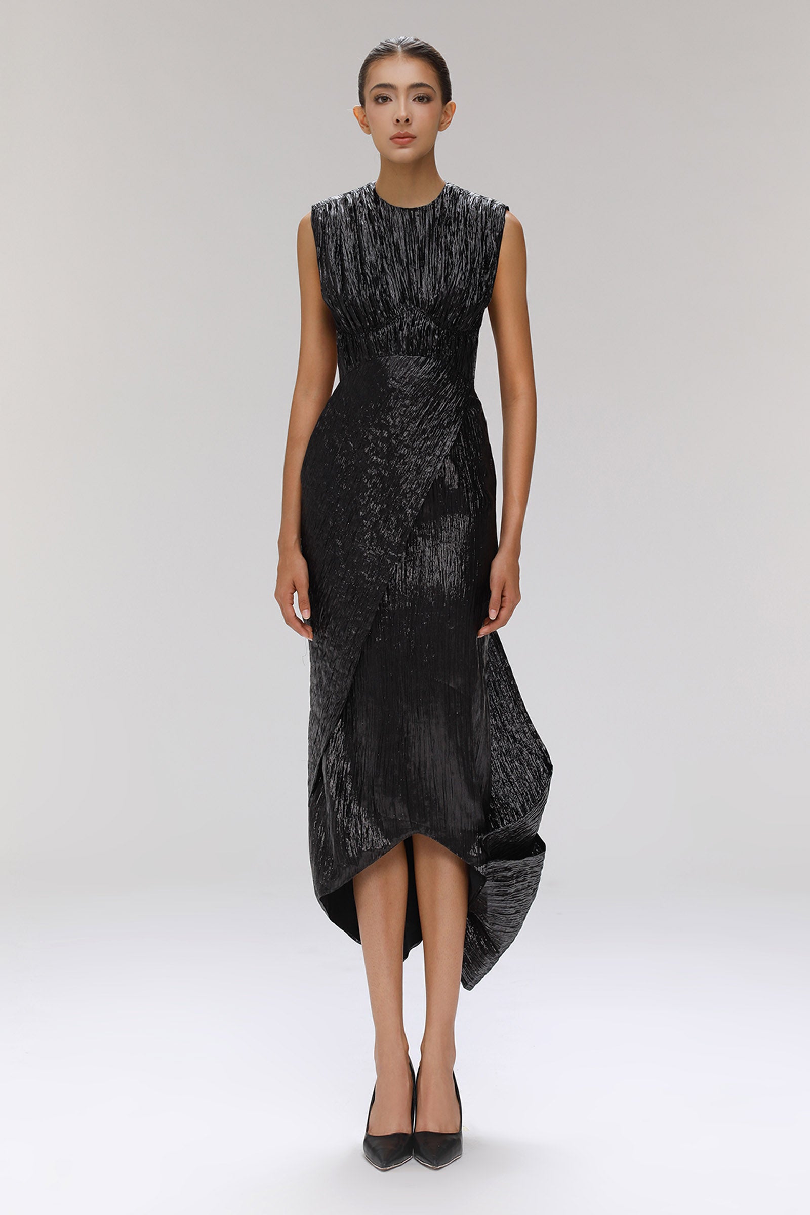 Wandering Round Neck Midi Dress