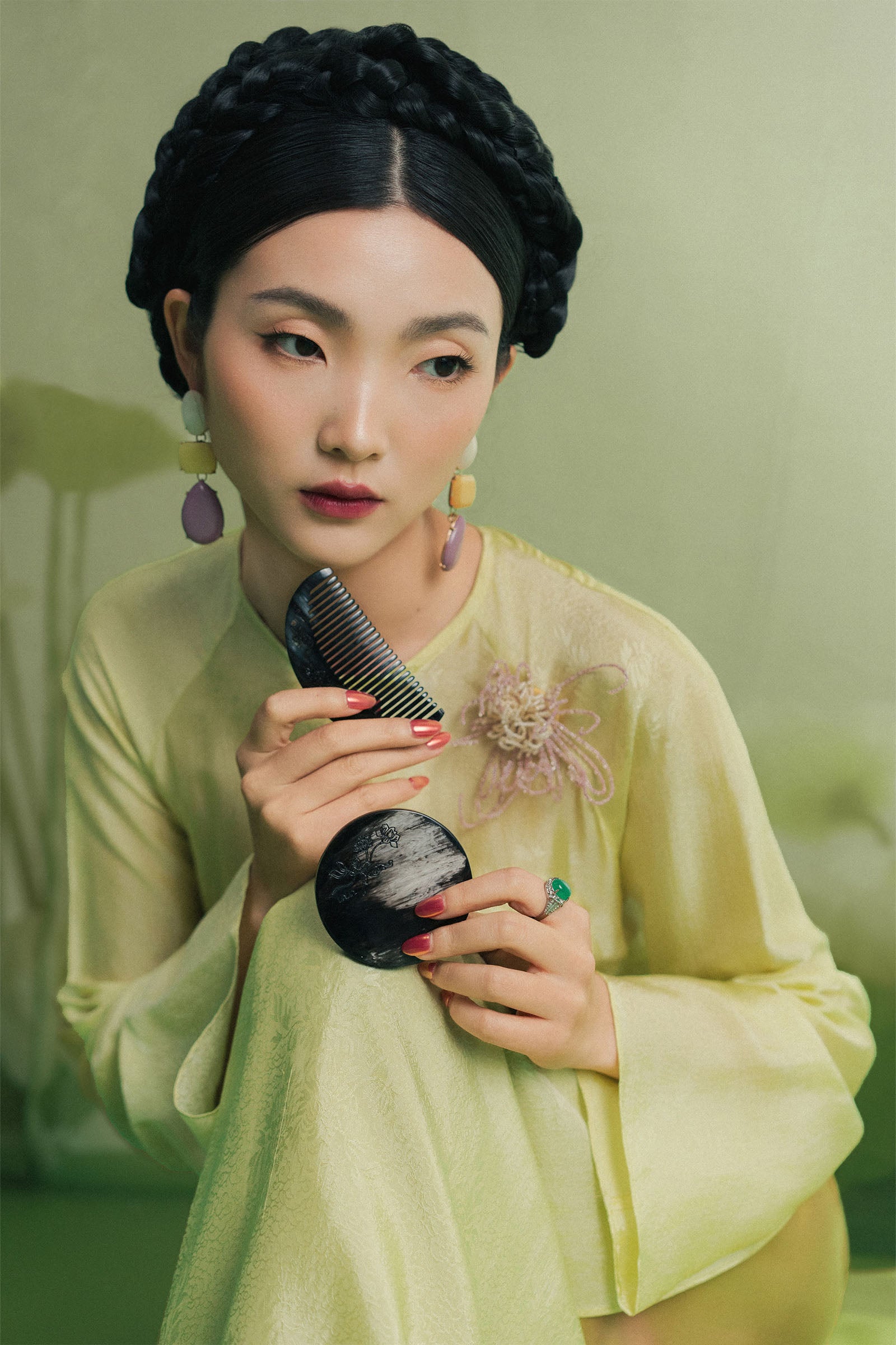 Lan Kim Round Neck Ao Dai Set