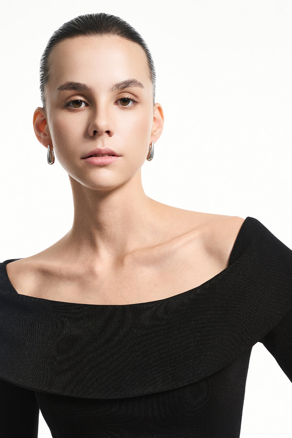 Avelin Off-Shoulder Rhinestone Maxi Dress