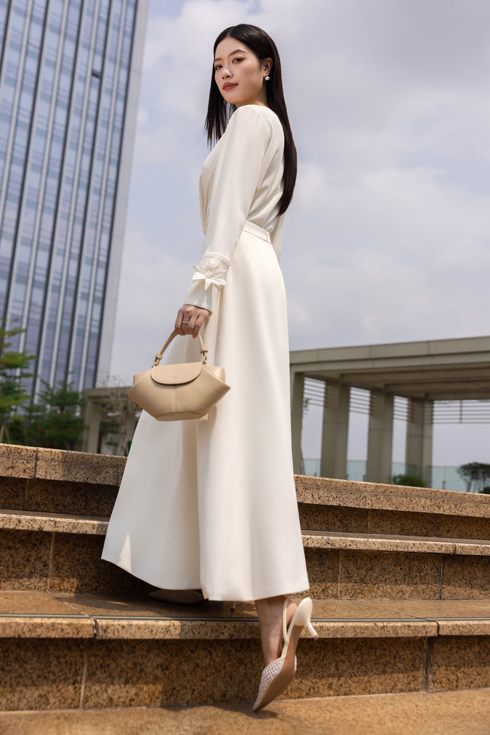 Thanh Nha Round Neck Shirt