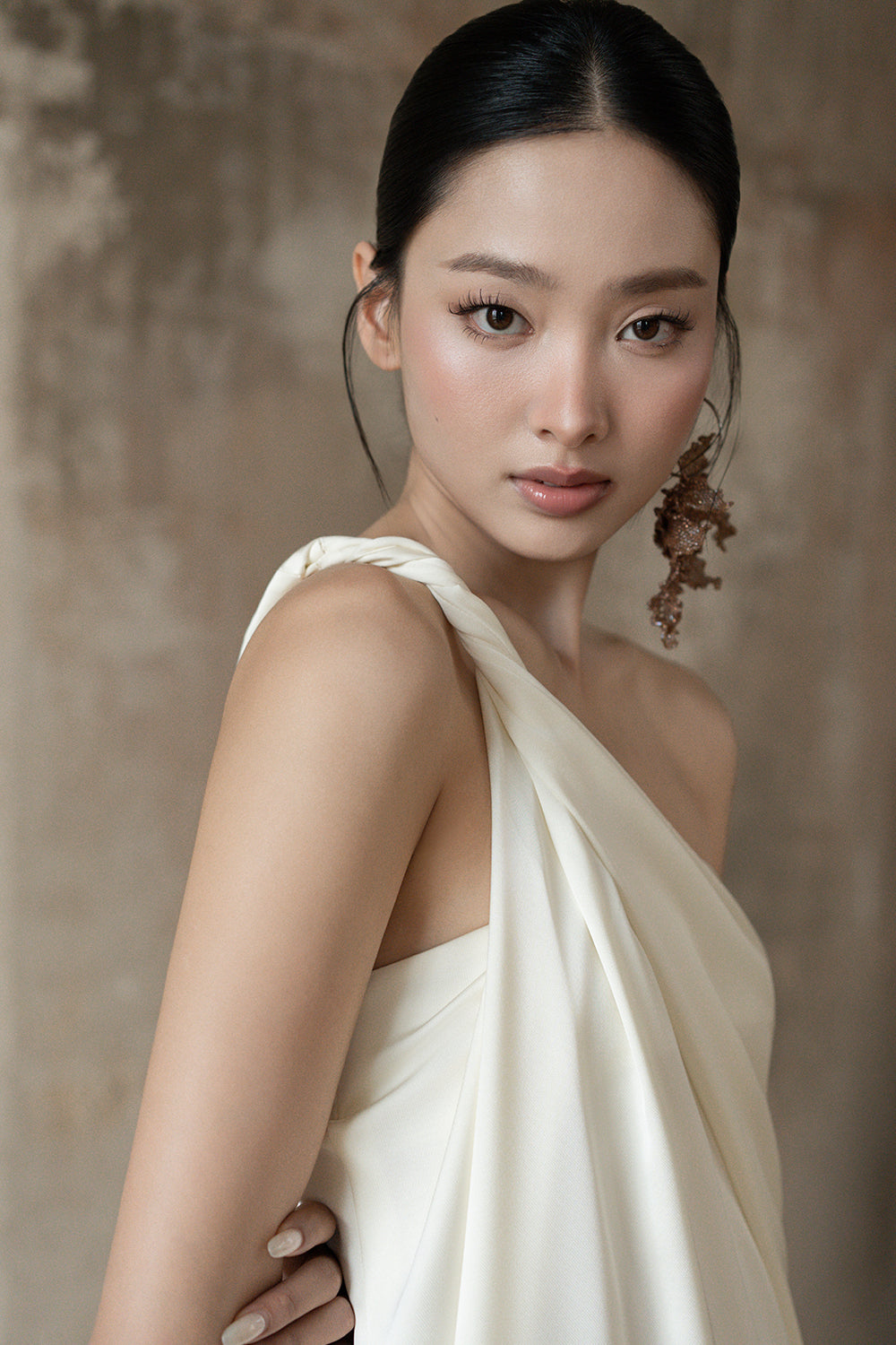 Nyvra One Shoulder Maxi Dress