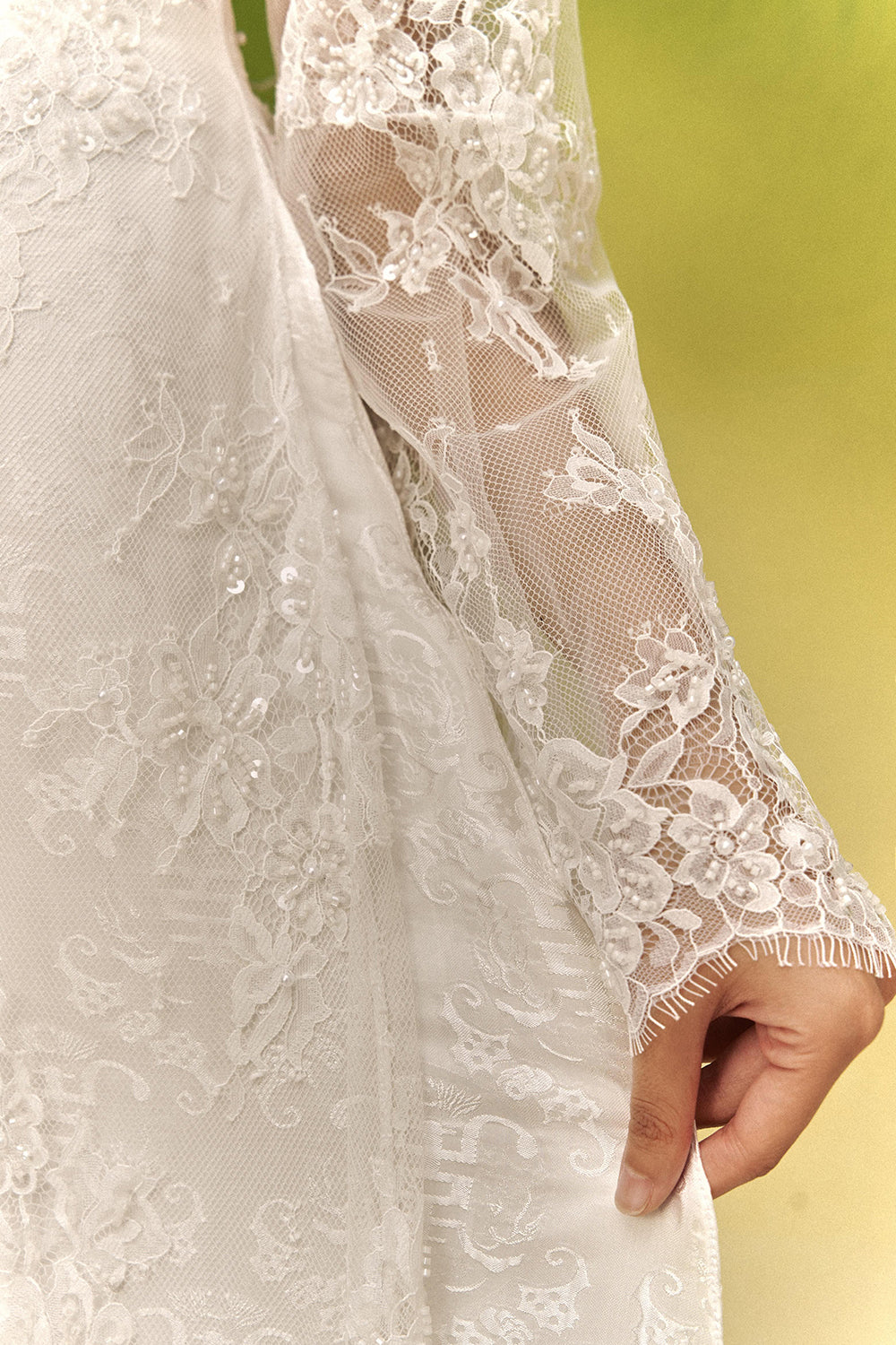 Tuyet Yen Wide Sleeve Taffeta Ao Dai Set