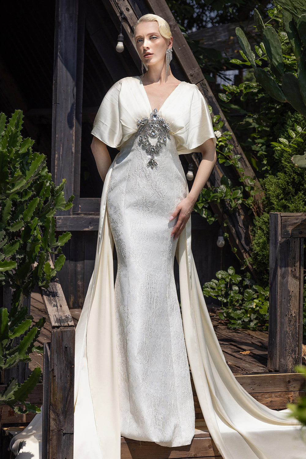 Austeinian V-neck Maxi Dress