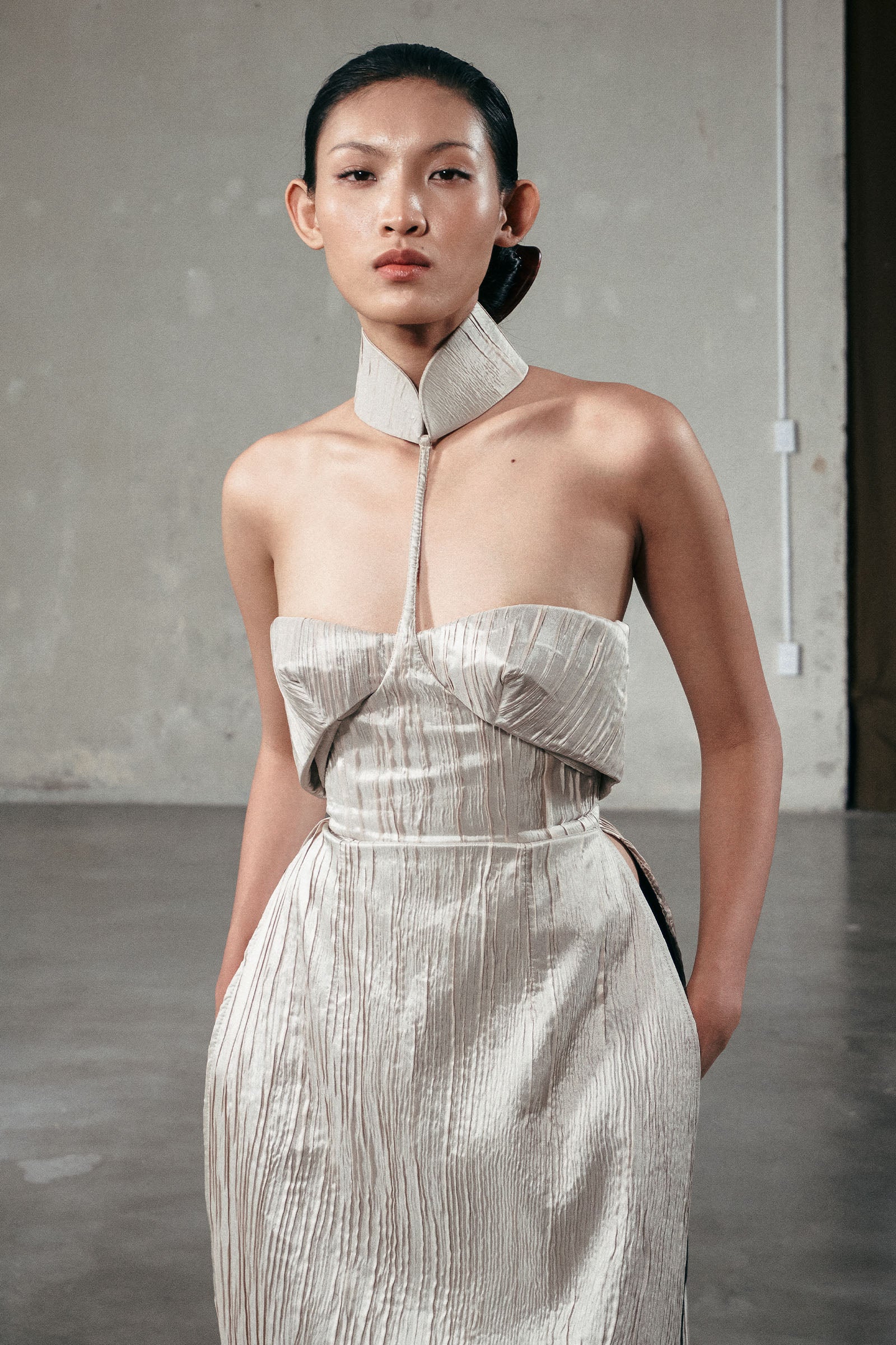 Khoang Dang Choker Neck Ao Dai