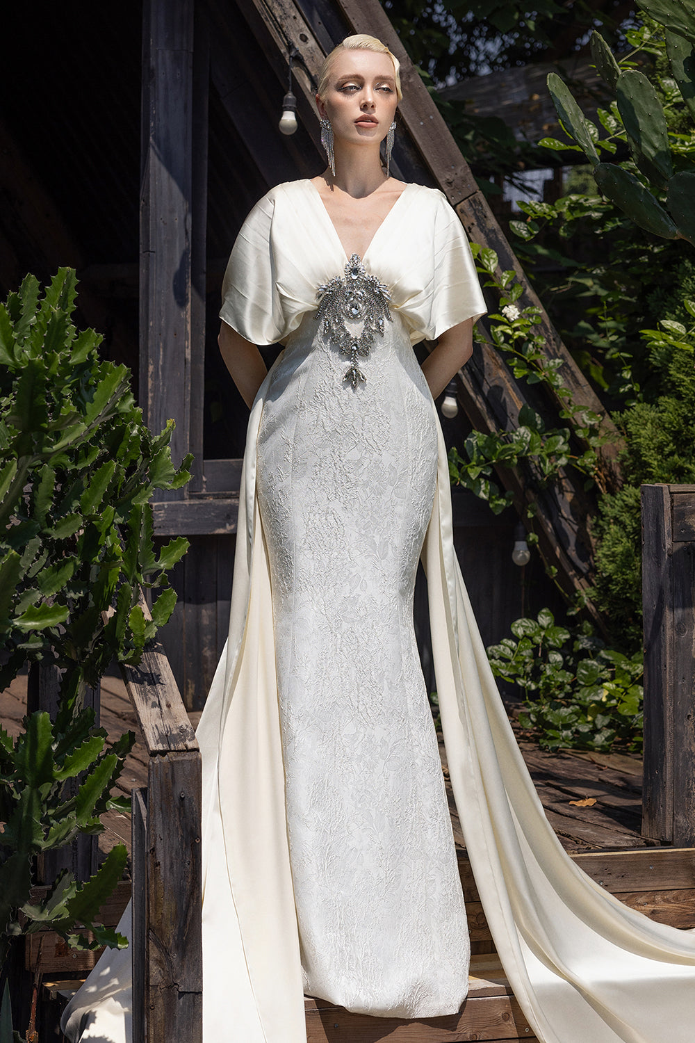 Austeinian V-neck Maxi Dress