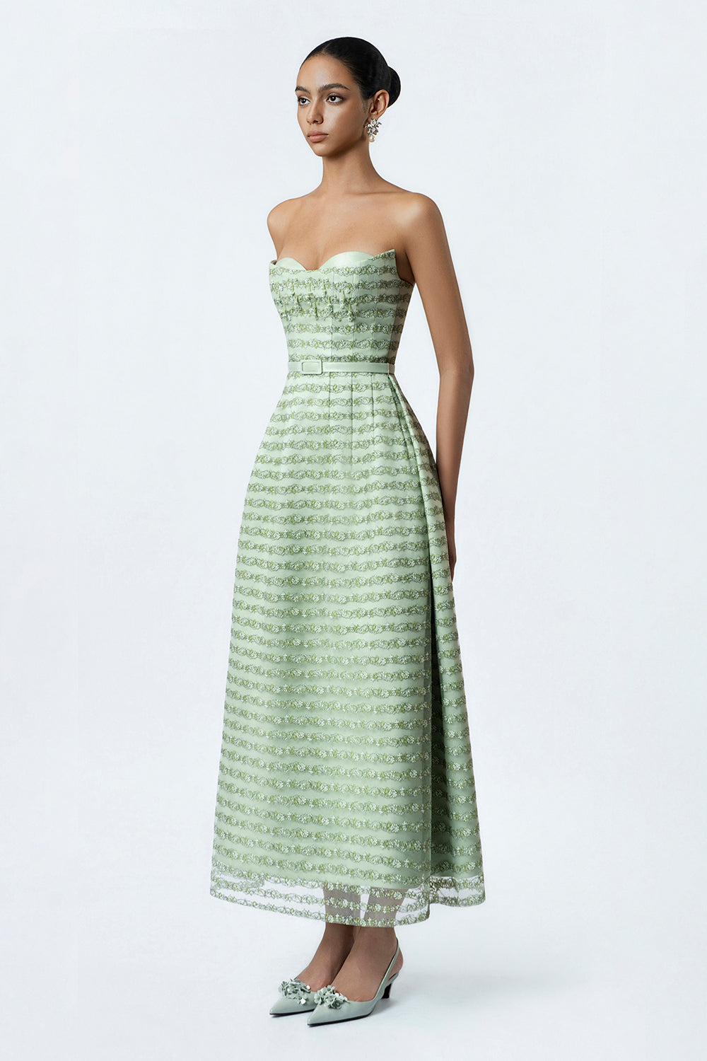evergreen midi dress Evergreen Breeze Shirred Midi Dress L