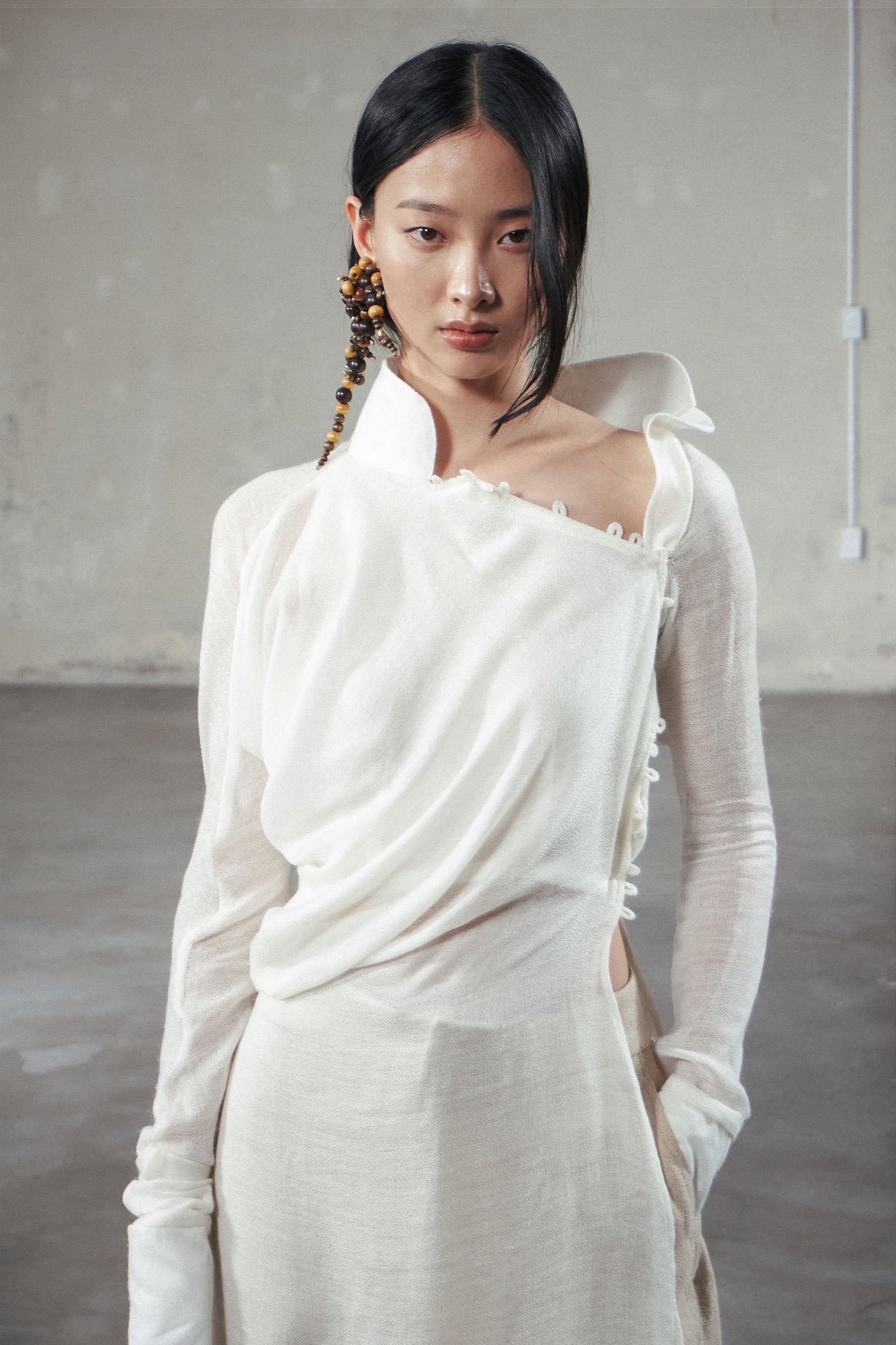 Bach Van Asymmetric Neck Ao Dai