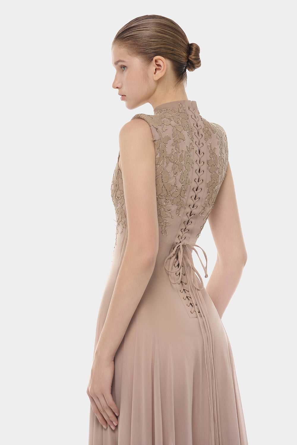 Aveline Embroidery Maxi Dress