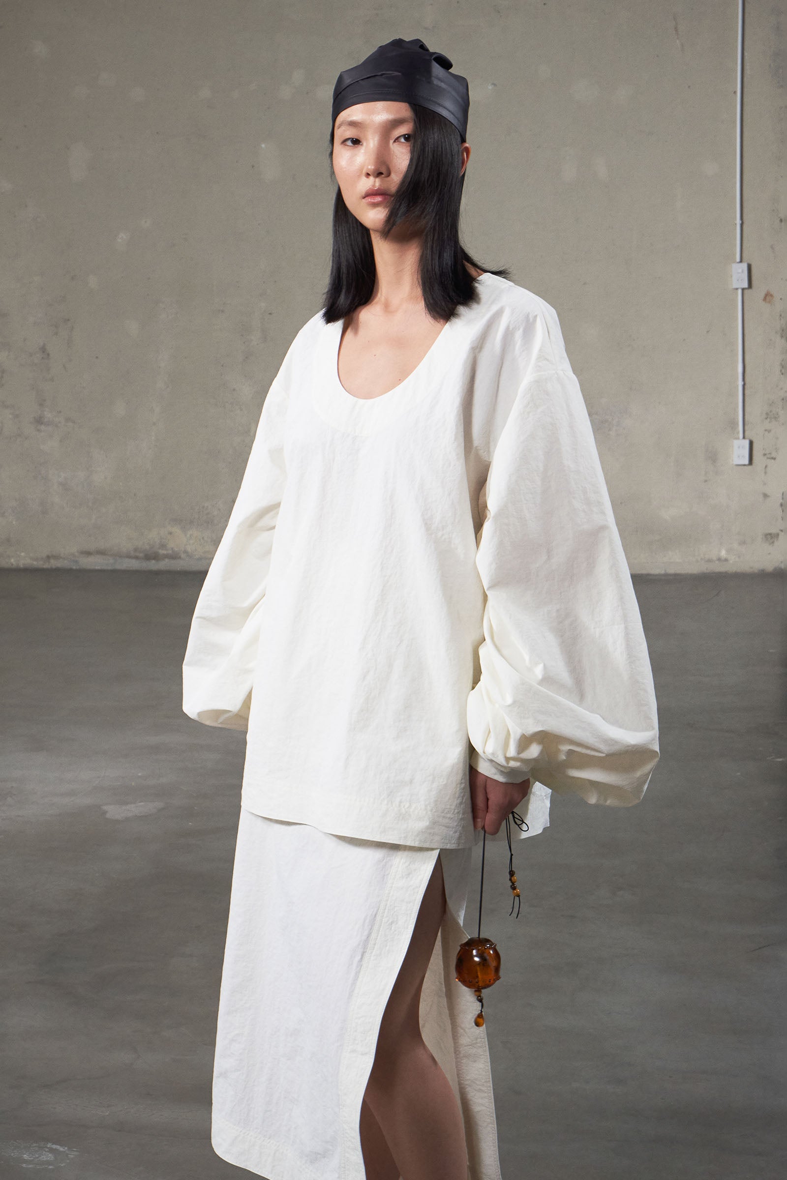 Hong The Blouson Top
